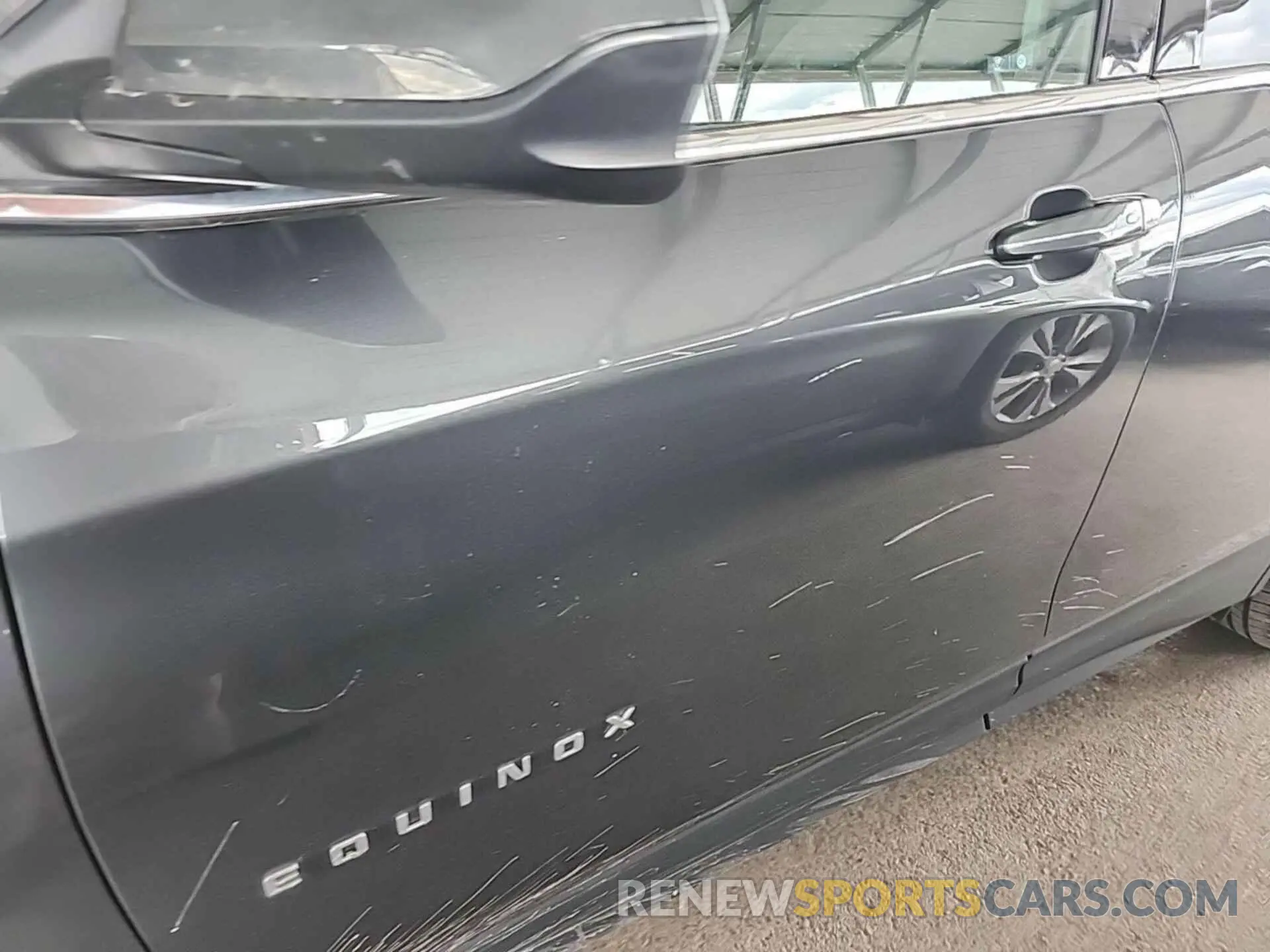 22 Photograph of a damaged car 2GNAXJEVXL6157774 CHEVROLET EQUINOX 2020