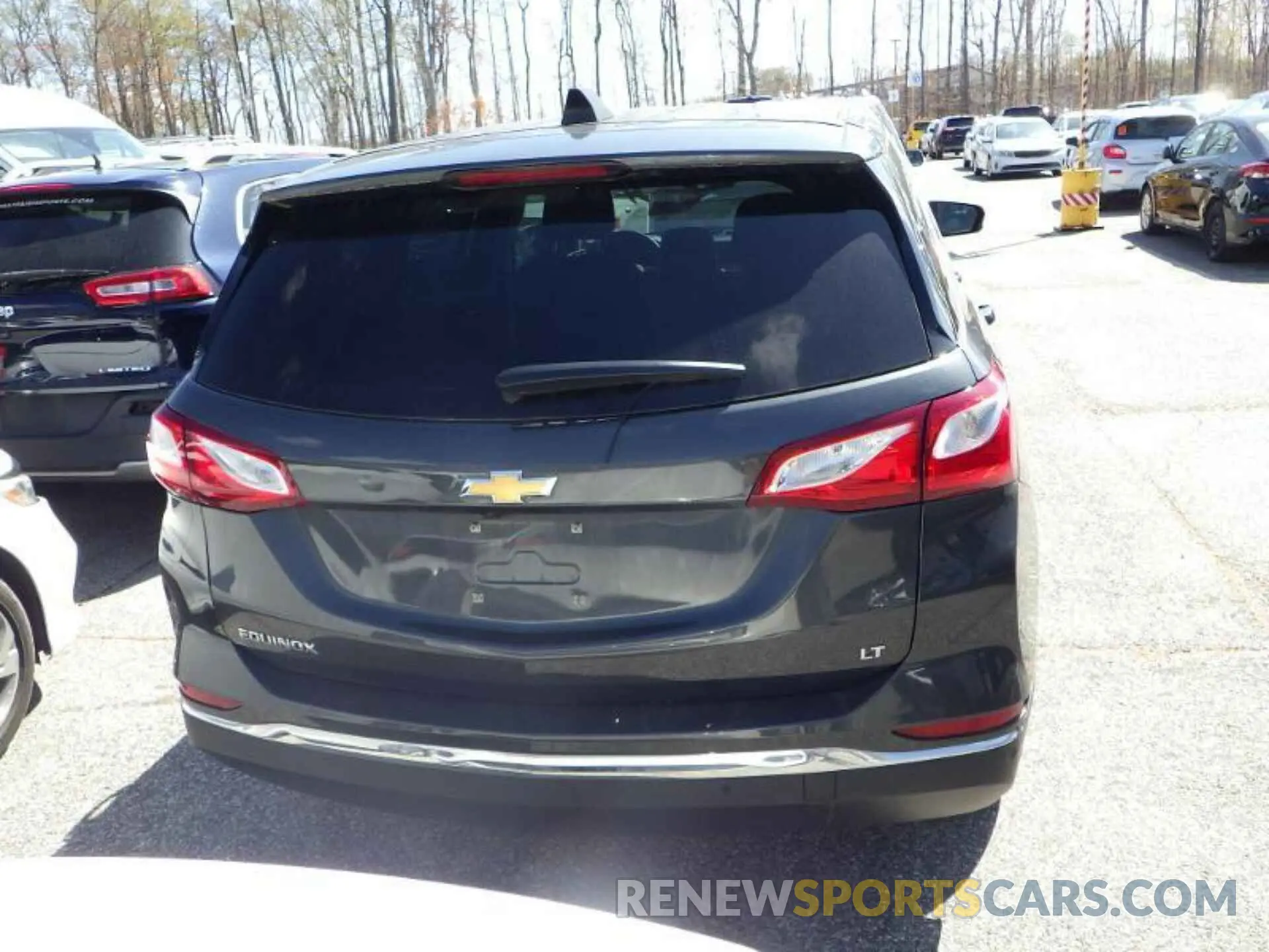14 Photograph of a damaged car 2GNAXJEVXL6175076 CHEVROLET EQUINOX 2020