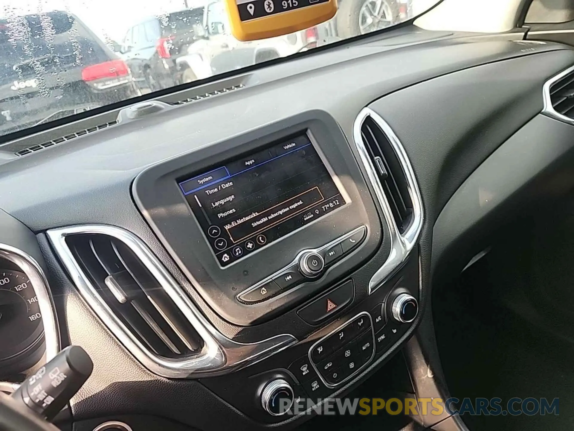13 Photograph of a damaged car 2GNAXJEVXL6232943 CHEVROLET EQUINOX 2020