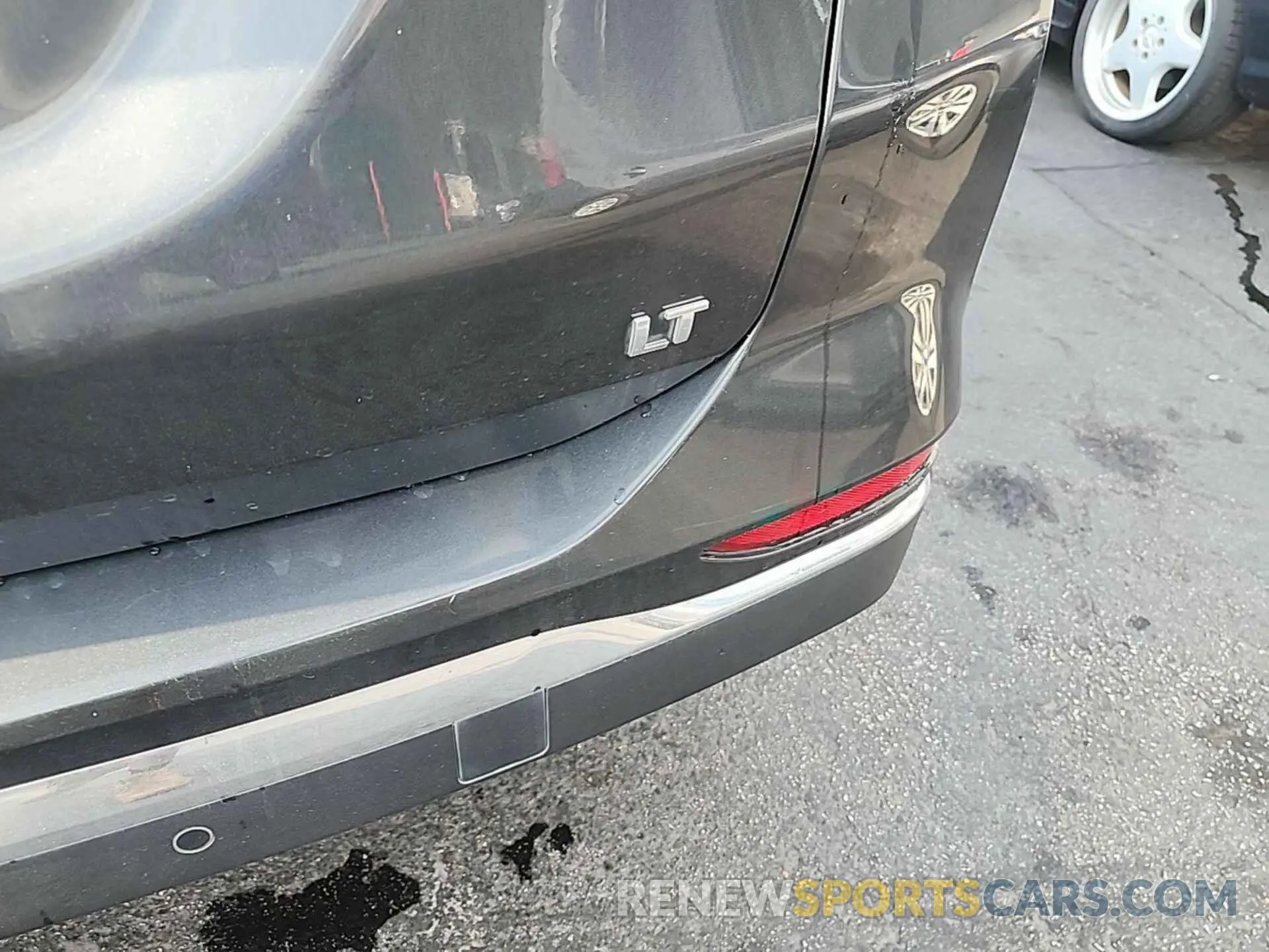 15 Photograph of a damaged car 2GNAXJEVXL6232943 CHEVROLET EQUINOX 2020