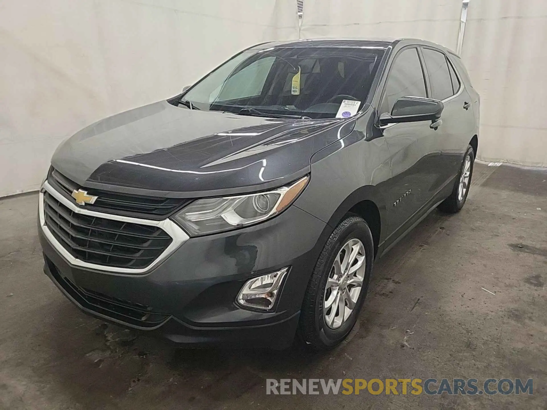 26 Photograph of a damaged car 2GNAXJEVXL6235406 CHEVROLET EQUINOX 2020