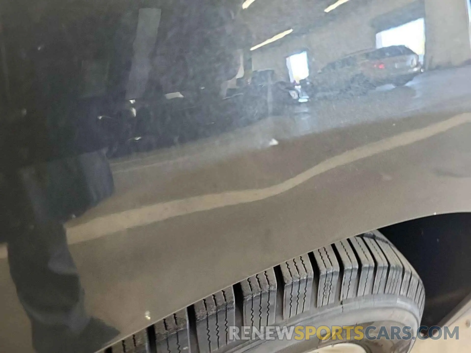 8 Photograph of a damaged car 2GNAXJEVXL6235406 CHEVROLET EQUINOX 2020