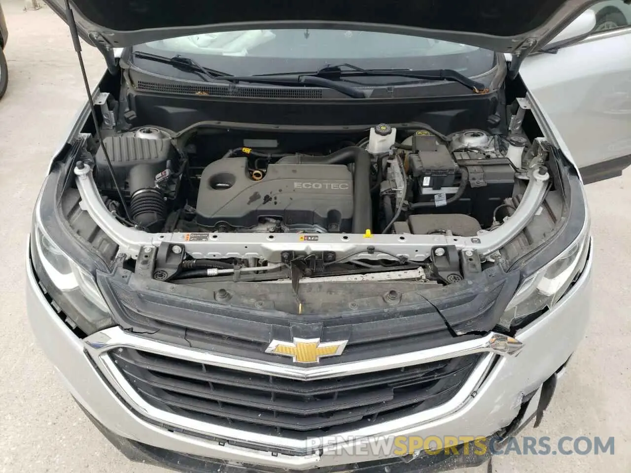 11 Photograph of a damaged car 2GNAXKEV0L6107942 CHEVROLET EQUINOX 2020