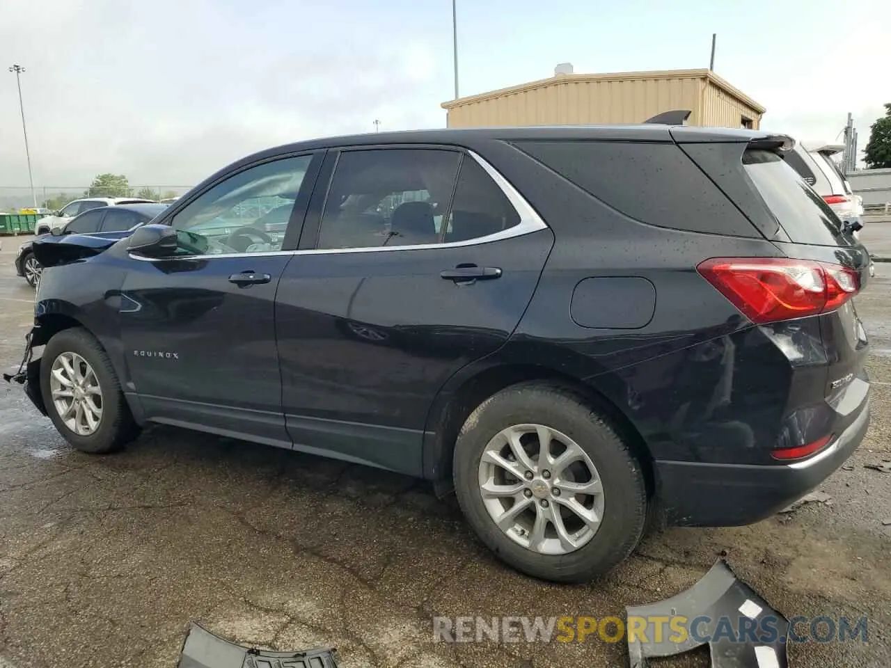 2 Photograph of a damaged car 2GNAXKEV0L6124823 CHEVROLET EQUINOX 2020