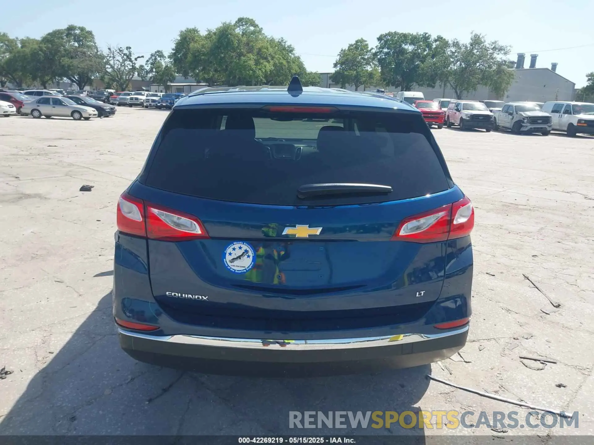 16 Photograph of a damaged car 2GNAXKEV0L6125258 CHEVROLET EQUINOX 2020