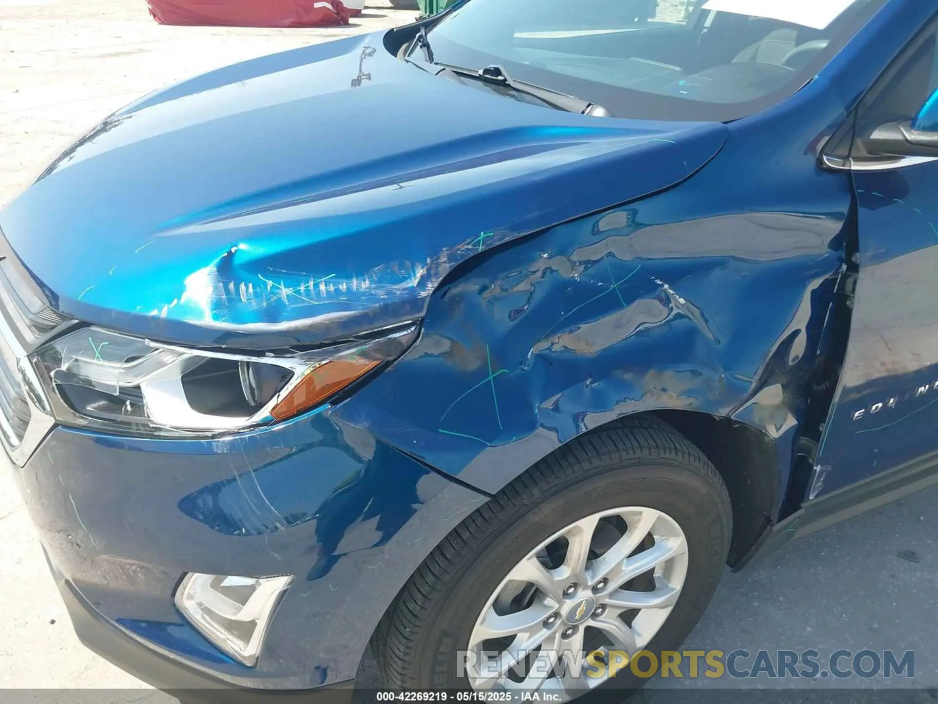 6 Photograph of a damaged car 2GNAXKEV0L6125258 CHEVROLET EQUINOX 2020
