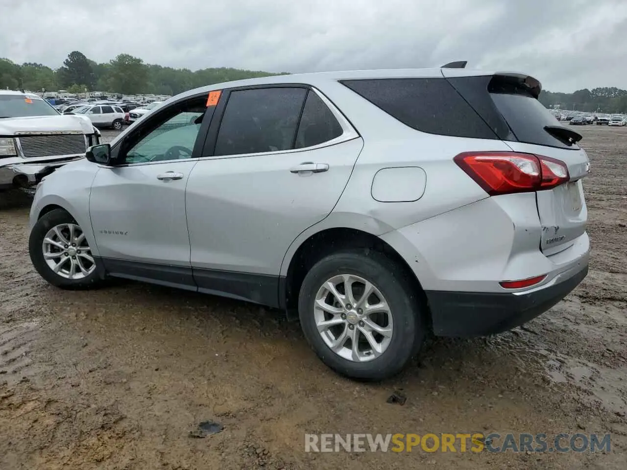 2 Photograph of a damaged car 2GNAXKEV0L6138916 CHEVROLET EQUINOX 2020
