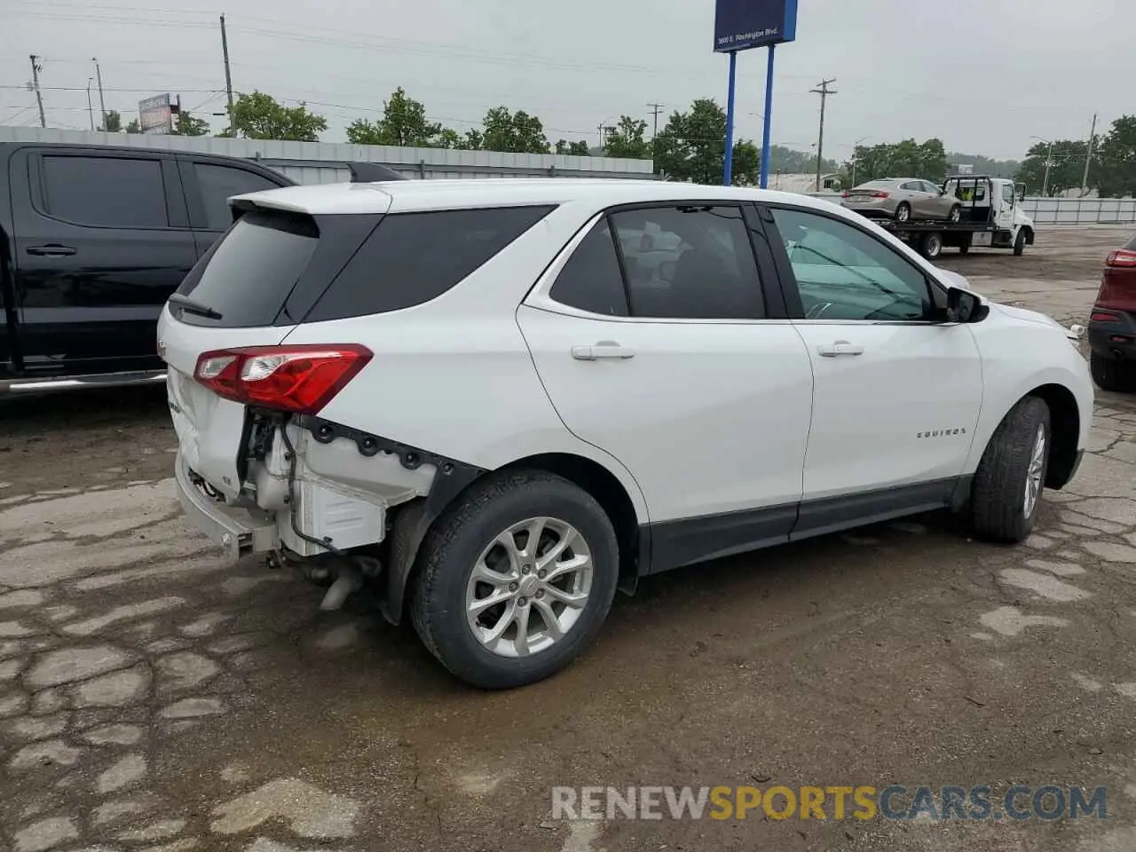 3 Photograph of a damaged car 2GNAXKEV0L6147471 CHEVROLET EQUINOX 2020