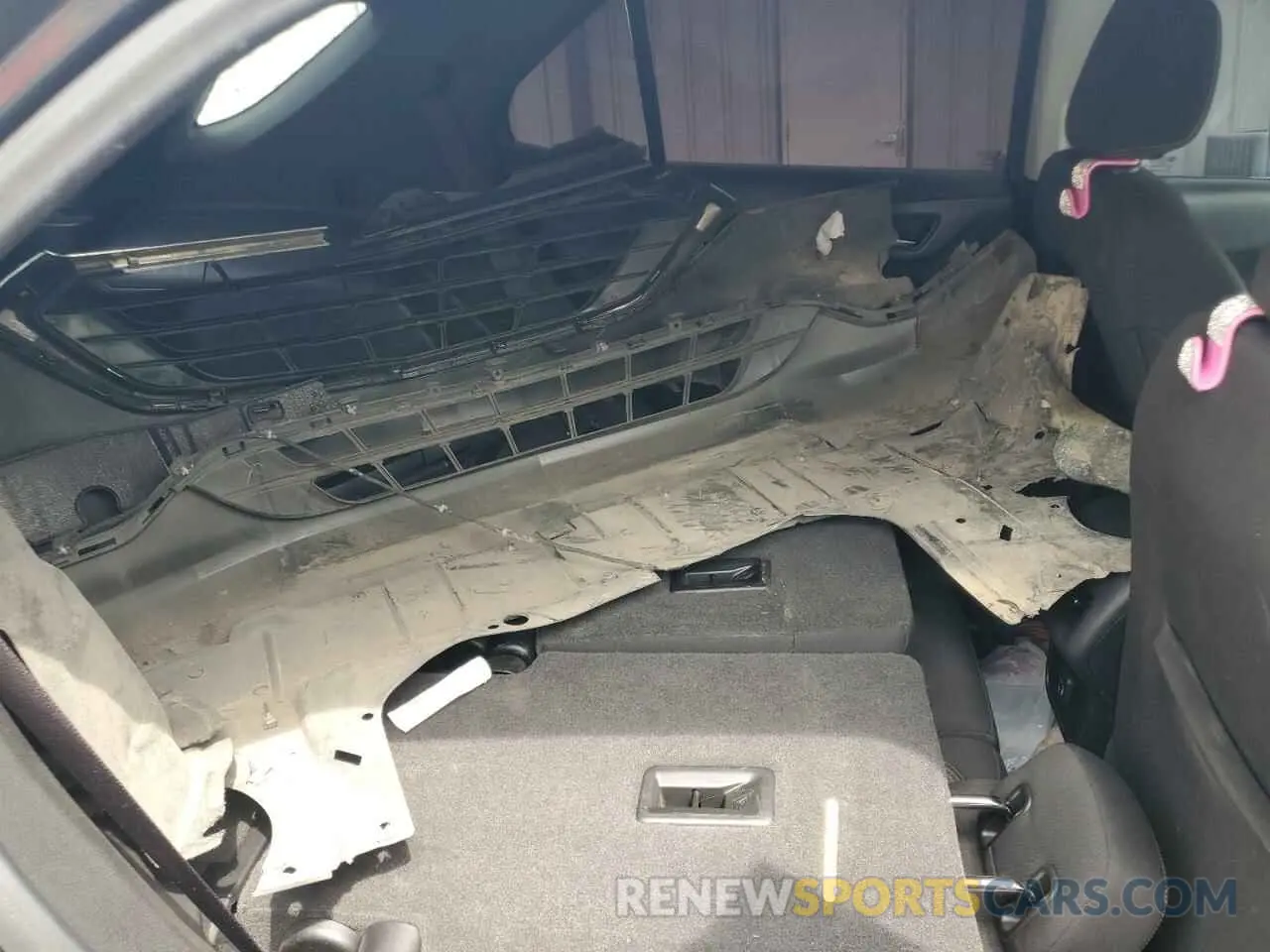 11 Photograph of a damaged car 2GNAXKEV0L6160303 CHEVROLET EQUINOX 2020