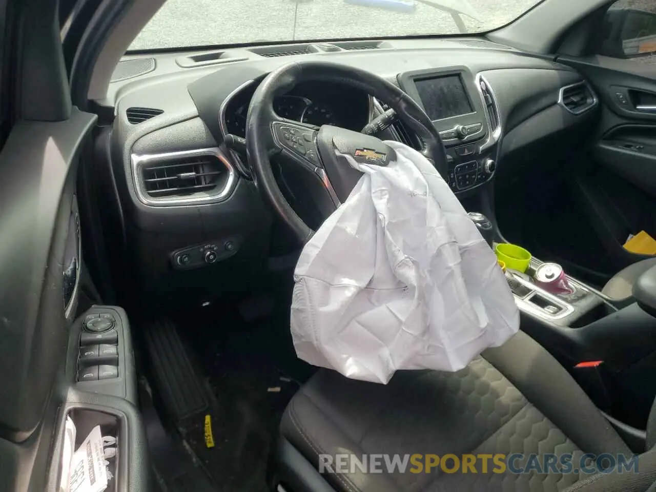 8 Photograph of a damaged car 2GNAXKEV0L6160303 CHEVROLET EQUINOX 2020