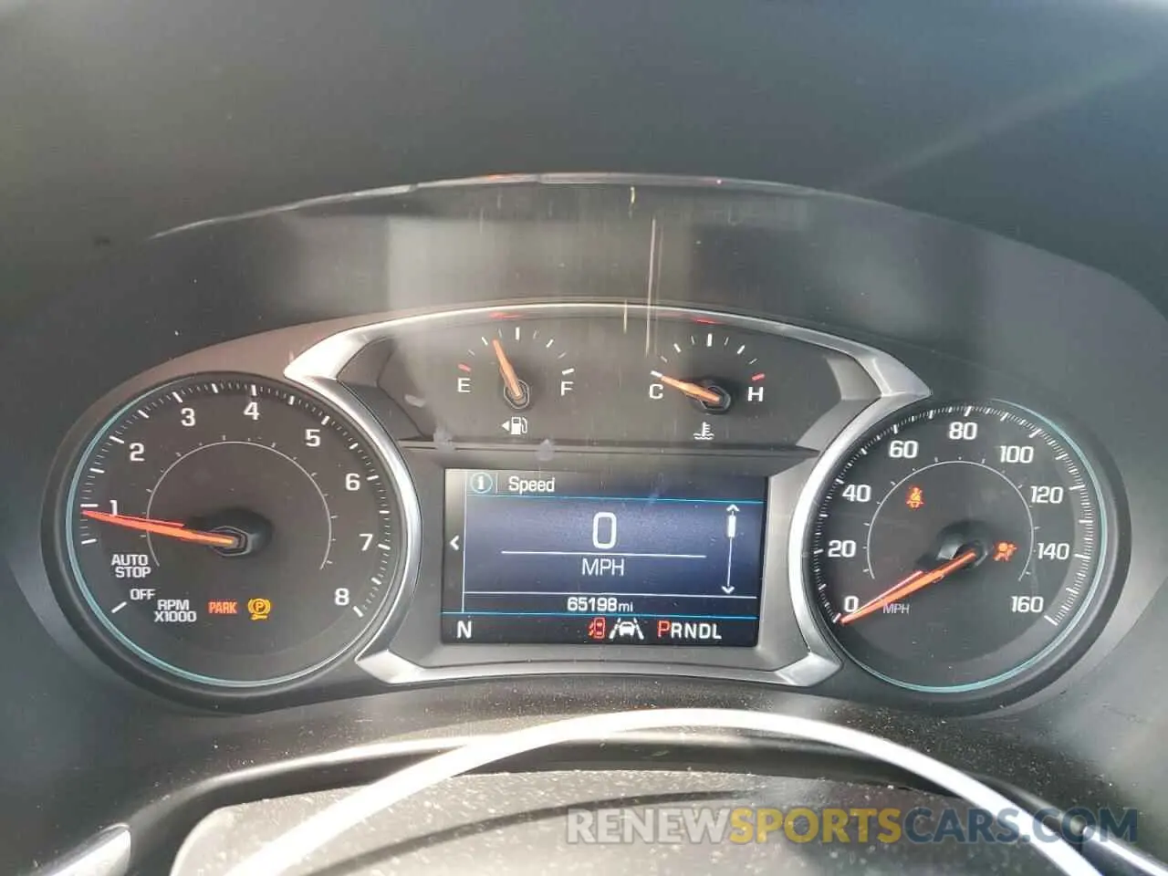 9 Photograph of a damaged car 2GNAXKEV0L6182060 CHEVROLET EQUINOX 2020