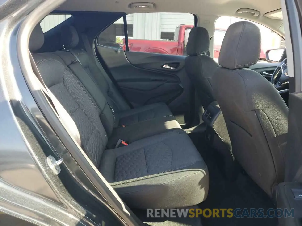 11 Photograph of a damaged car 2GNAXKEV0L6193625 CHEVROLET EQUINOX 2020