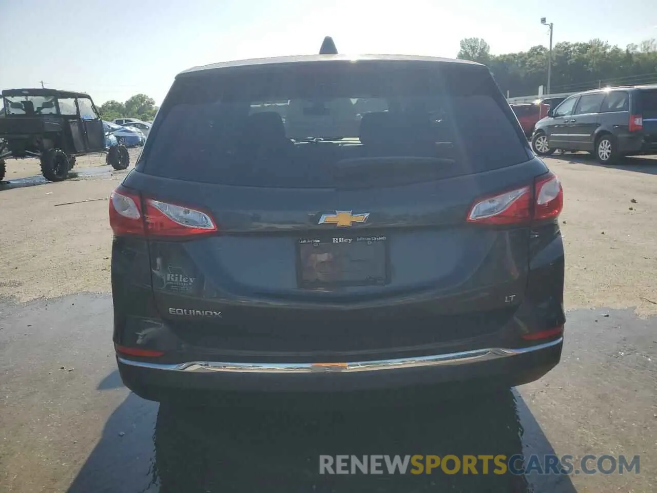 6 Photograph of a damaged car 2GNAXKEV0L6193625 CHEVROLET EQUINOX 2020