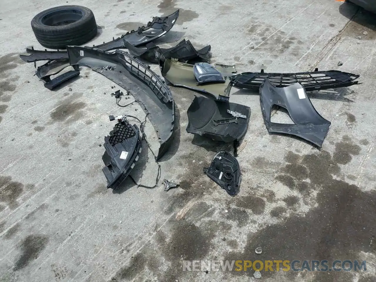 13 Photograph of a damaged car 2GNAXKEV0L6218586 CHEVROLET EQUINOX 2020