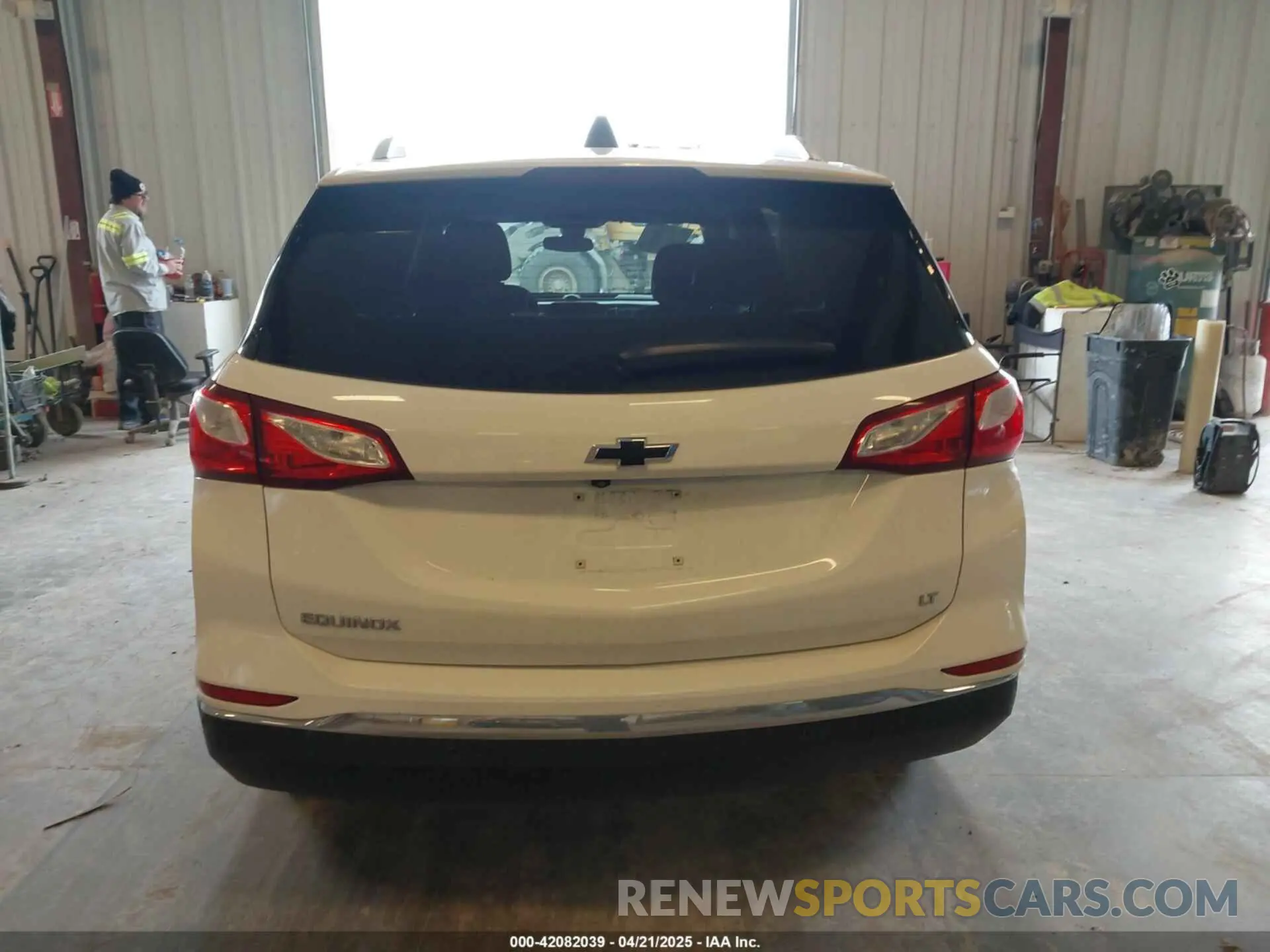 16 Photograph of a damaged car 2GNAXKEV0L6249174 CHEVROLET EQUINOX 2020