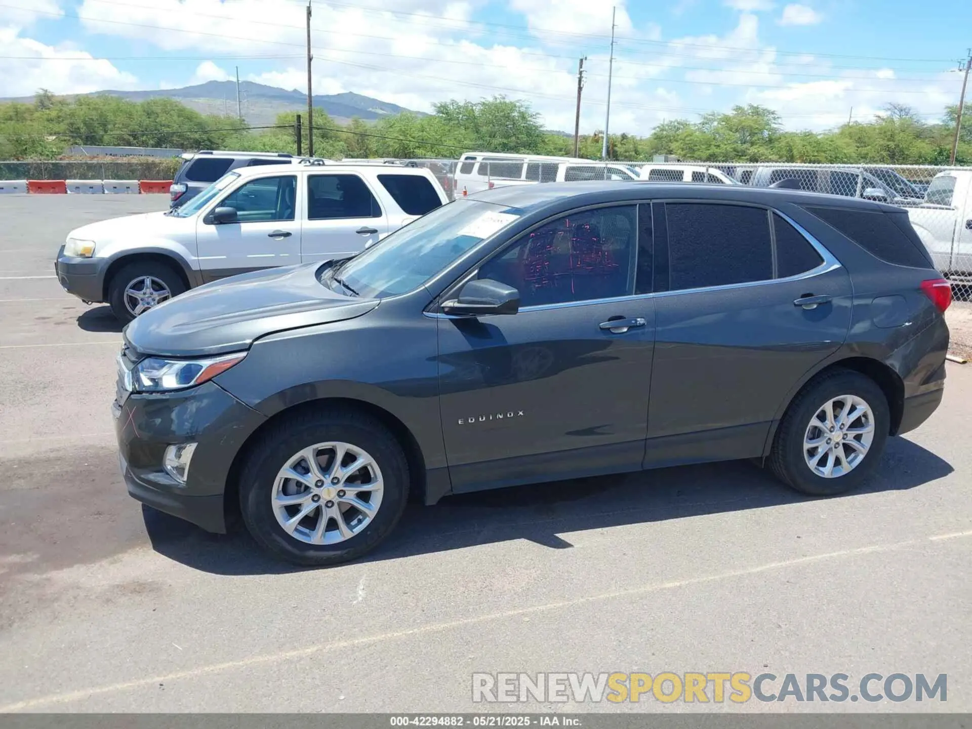 6 Photograph of a damaged car 2GNAXKEV0L6251510 CHEVROLET EQUINOX 2020