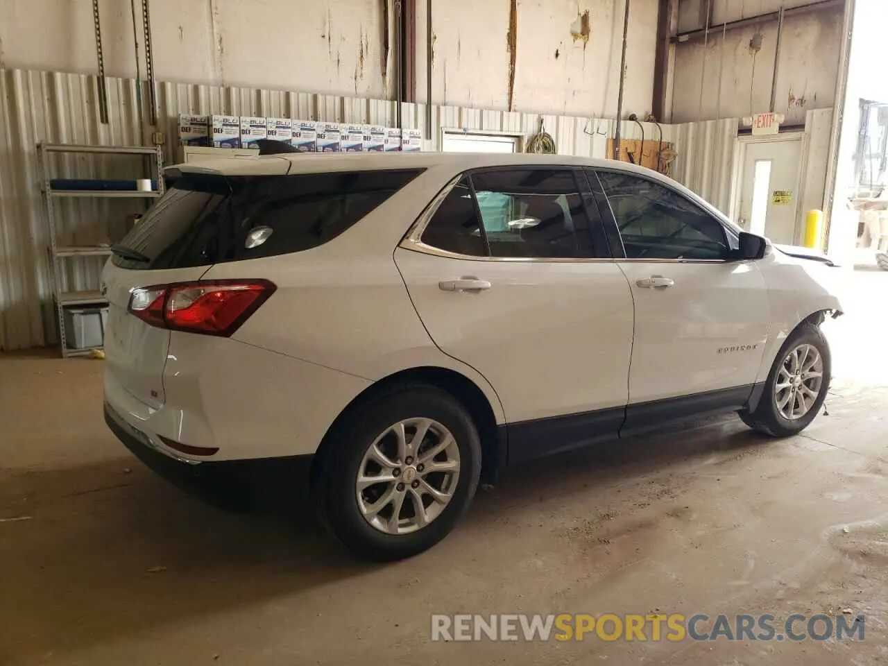 3 Photograph of a damaged car 2GNAXKEV1L6120988 CHEVROLET EQUINOX 2020