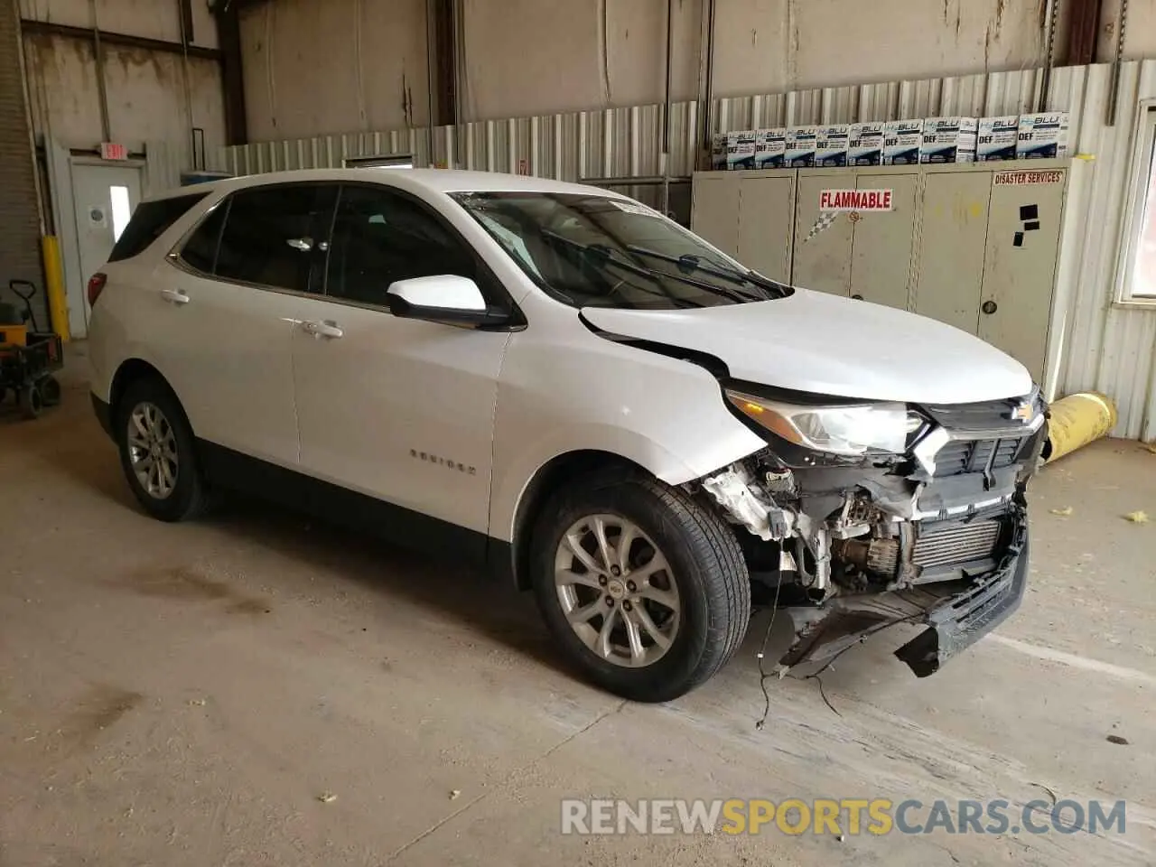 4 Photograph of a damaged car 2GNAXKEV1L6120988 CHEVROLET EQUINOX 2020