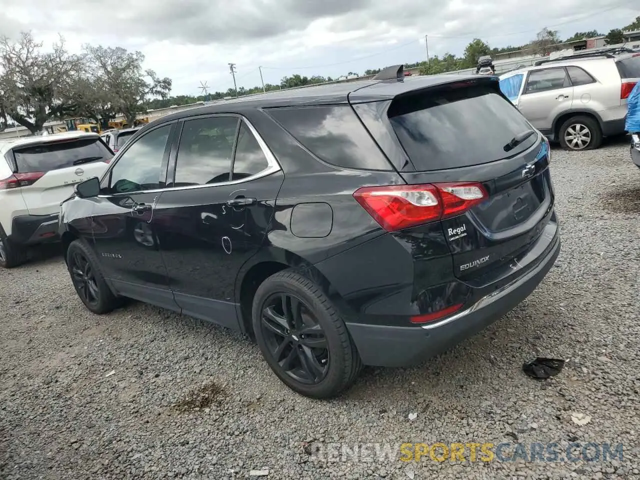 2 Photograph of a damaged car 2GNAXKEV1L6127794 CHEVROLET EQUINOX 2020