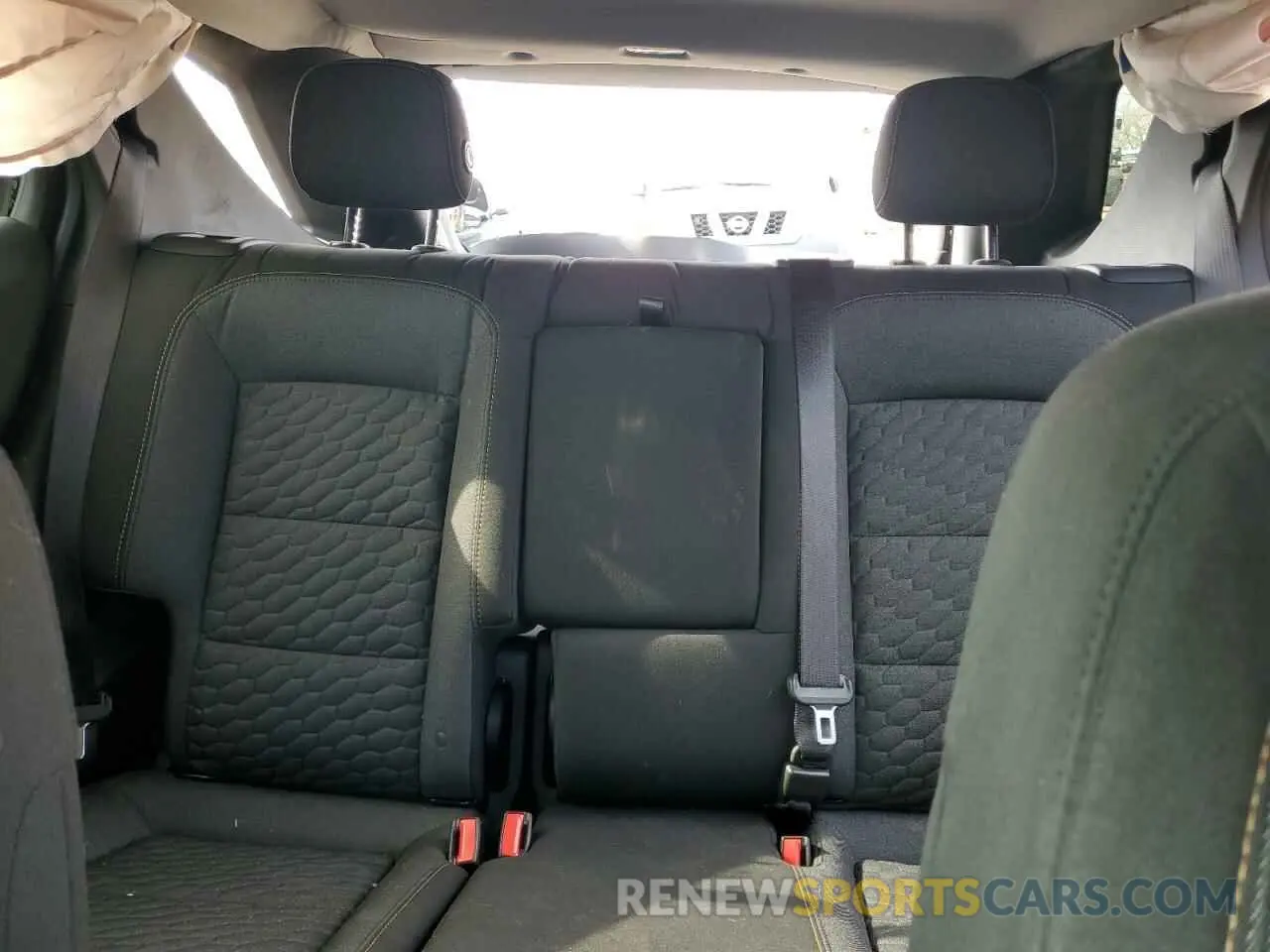 10 Photograph of a damaged car 2GNAXKEV1L6147009 CHEVROLET EQUINOX 2020