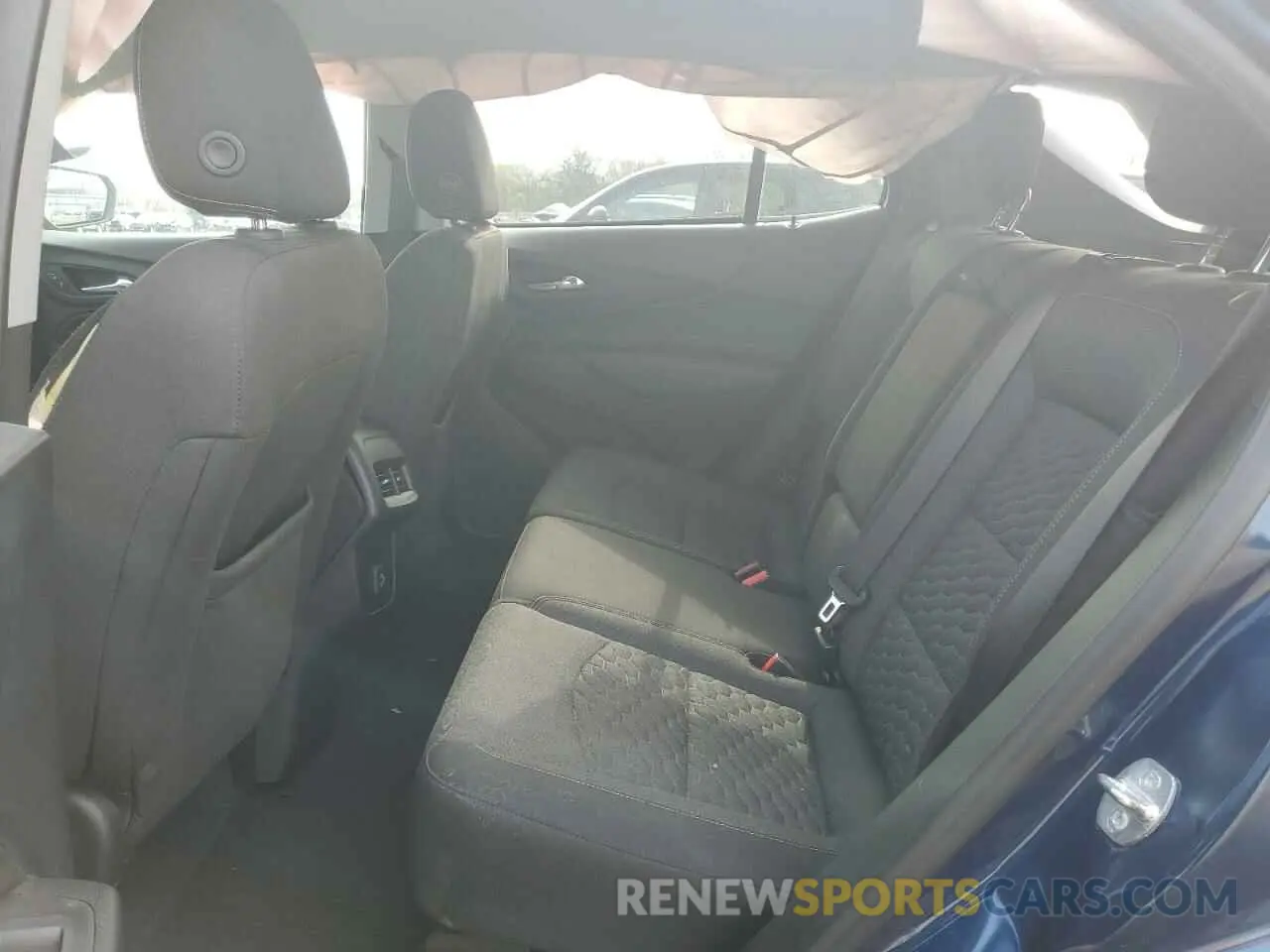 11 Photograph of a damaged car 2GNAXKEV1L6147009 CHEVROLET EQUINOX 2020