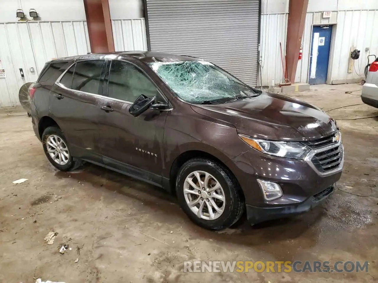 4 Photograph of a damaged car 2GNAXKEV1L6165493 CHEVROLET EQUINOX 2020