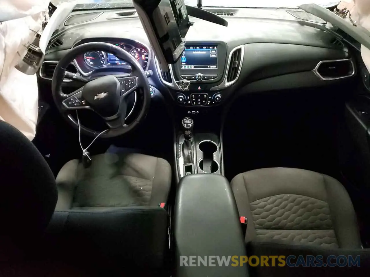 8 Photograph of a damaged car 2GNAXKEV1L6165493 CHEVROLET EQUINOX 2020