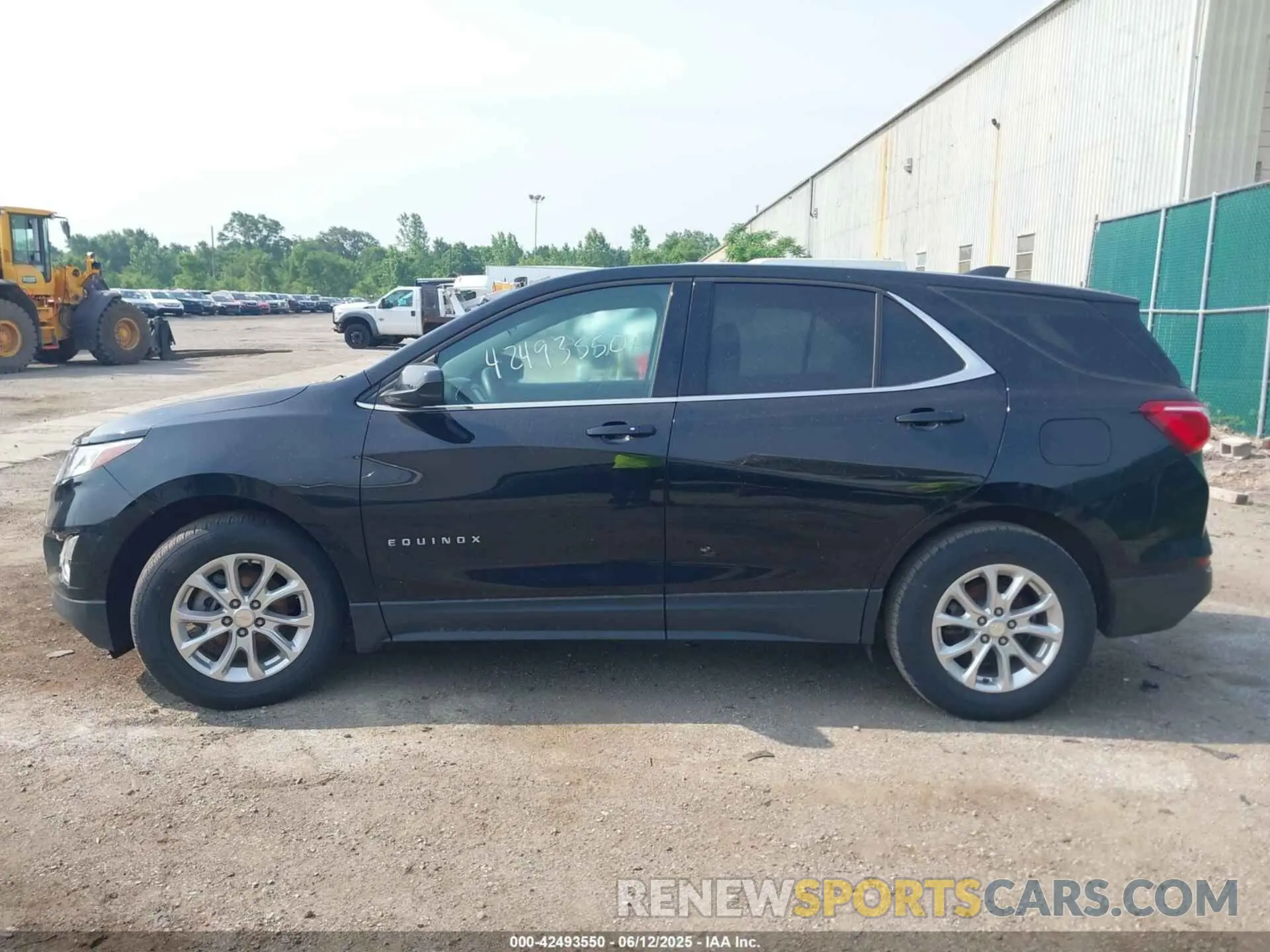 13 Photograph of a damaged car 2GNAXKEV1L6203482 CHEVROLET EQUINOX 2020