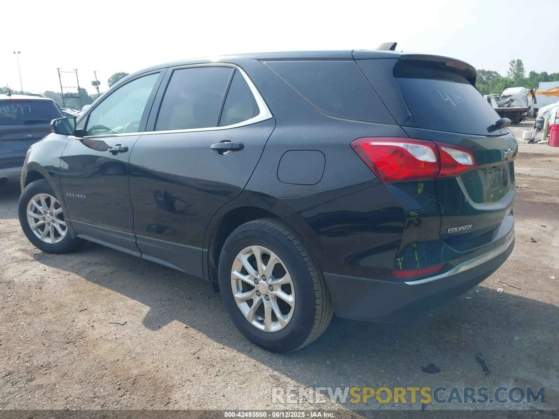 3 Photograph of a damaged car 2GNAXKEV1L6203482 CHEVROLET EQUINOX 2020