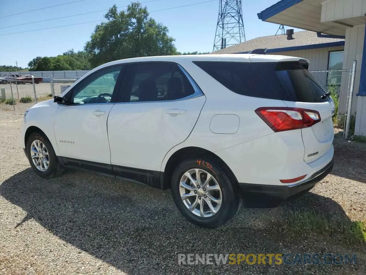 2 Photograph of a damaged car 2GNAXKEV1L6211405 CHEVROLET EQUINOX 2020