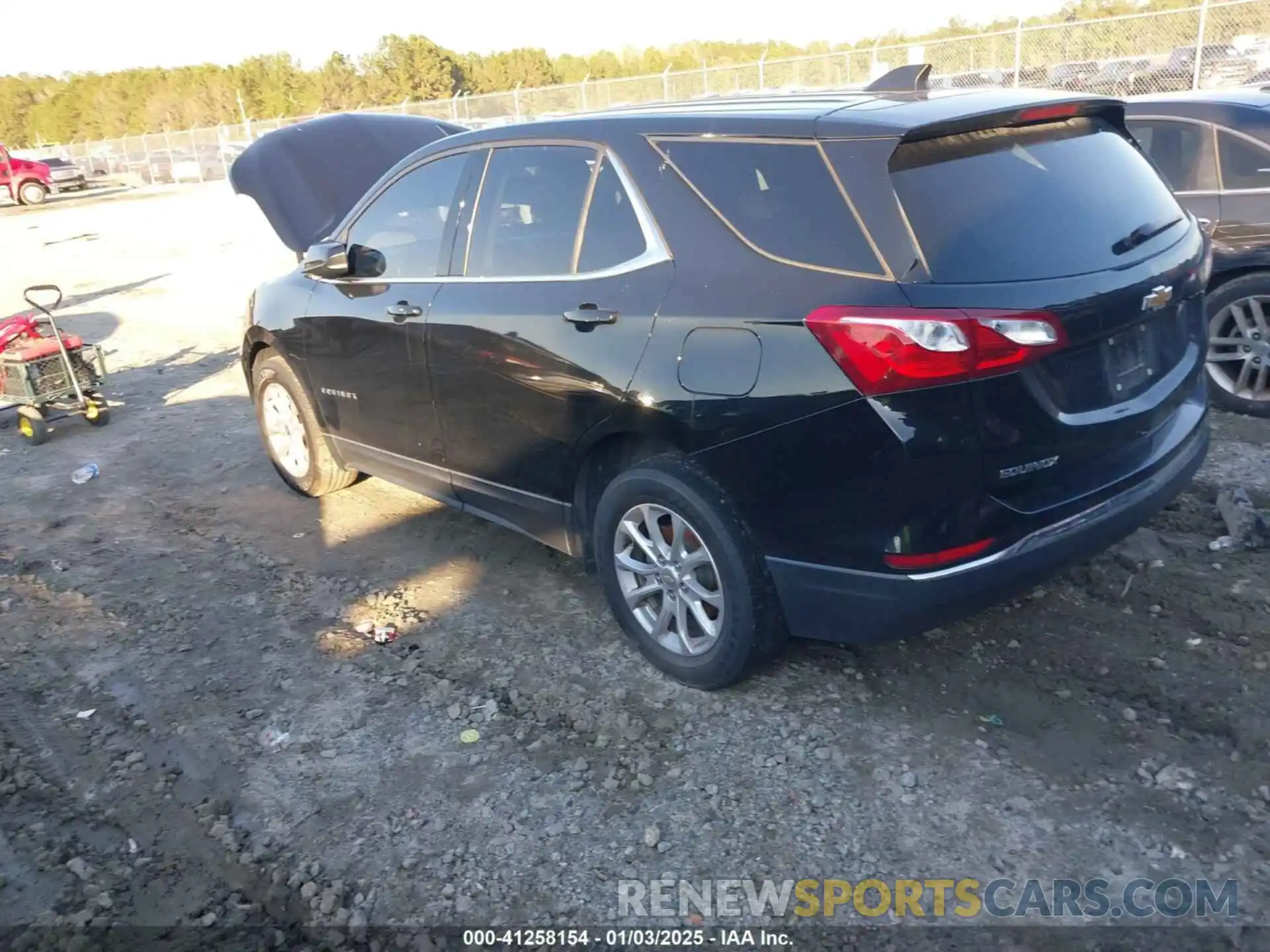 3 Photograph of a damaged car 2GNAXKEV1L6214319 CHEVROLET EQUINOX 2020