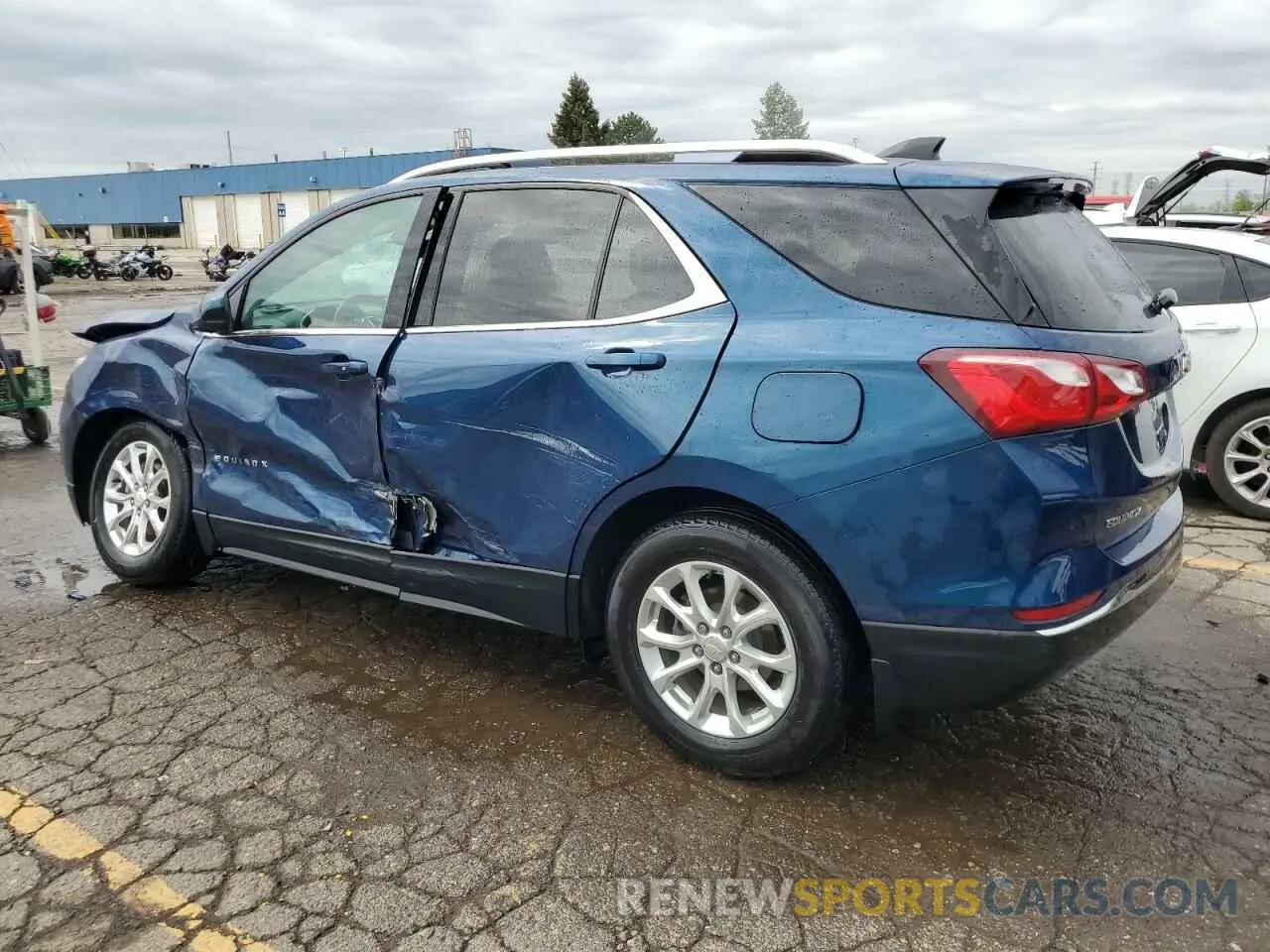 2 Photograph of a damaged car 2GNAXKEV1L6229886 CHEVROLET EQUINOX 2020