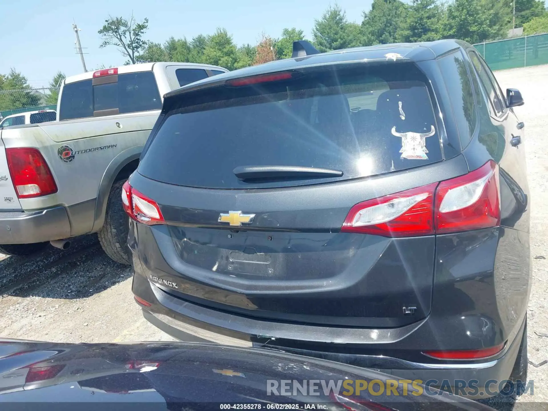 15 Photograph of a damaged car 2GNAXKEV1L6236885 CHEVROLET EQUINOX 2020