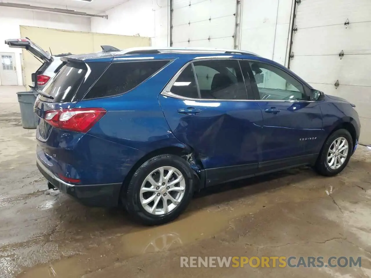 3 Photograph of a damaged car 2GNAXKEV2L6114567 CHEVROLET EQUINOX 2020