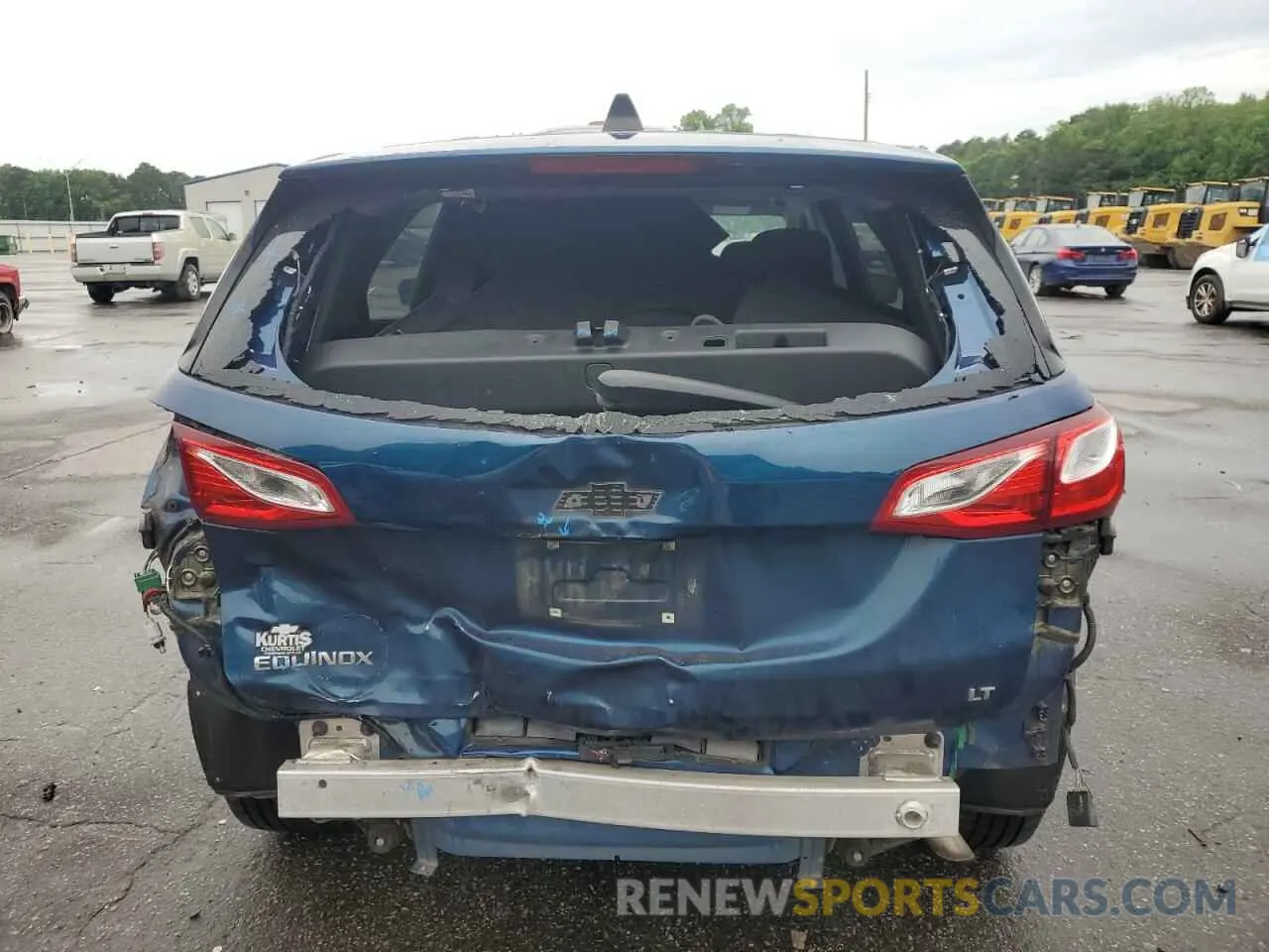 6 Photograph of a damaged car 2GNAXKEV2L6135676 CHEVROLET EQUINOX 2020