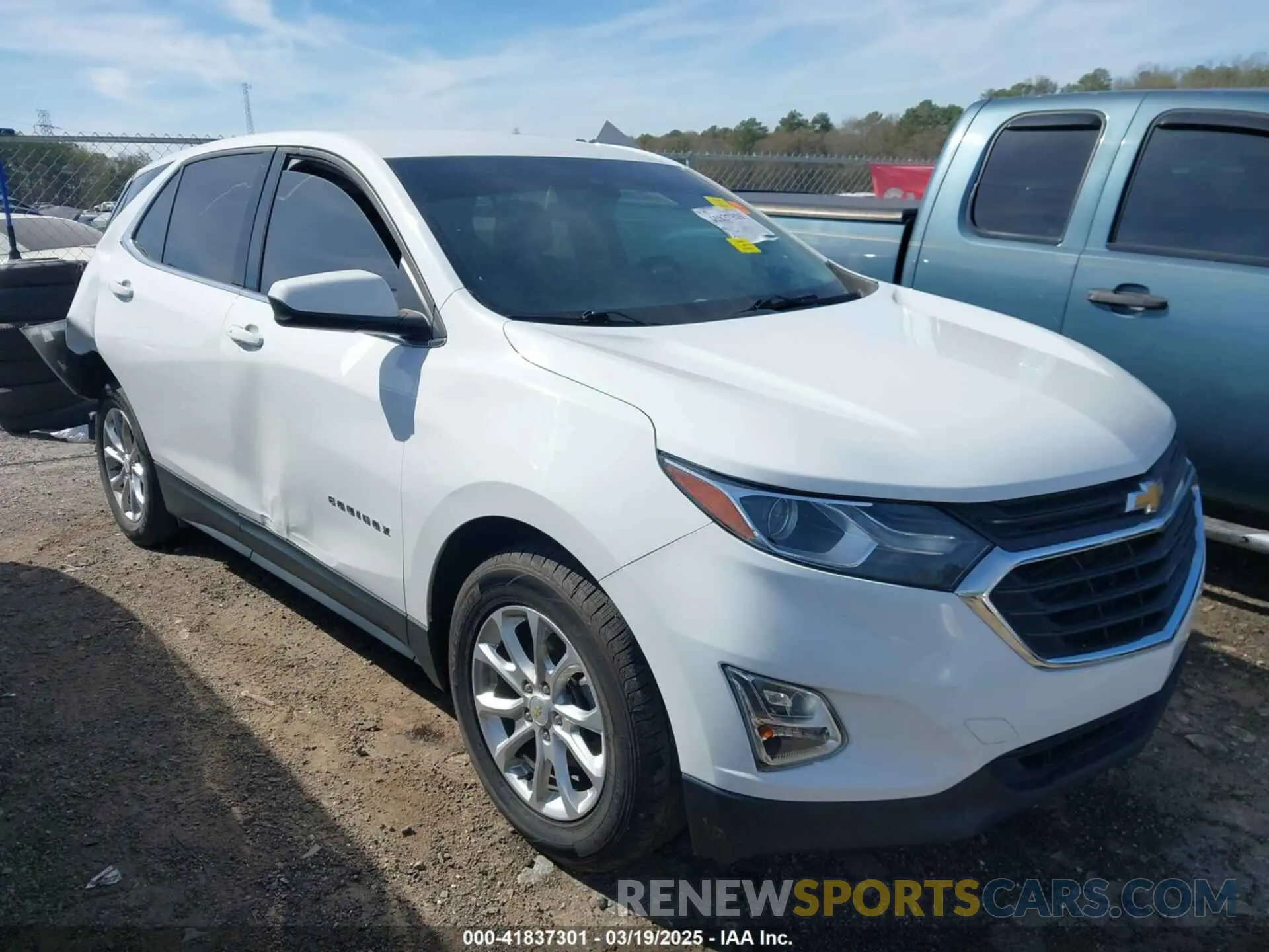 13 Photograph of a damaged car 2GNAXKEV2L6170198 CHEVROLET EQUINOX 2020