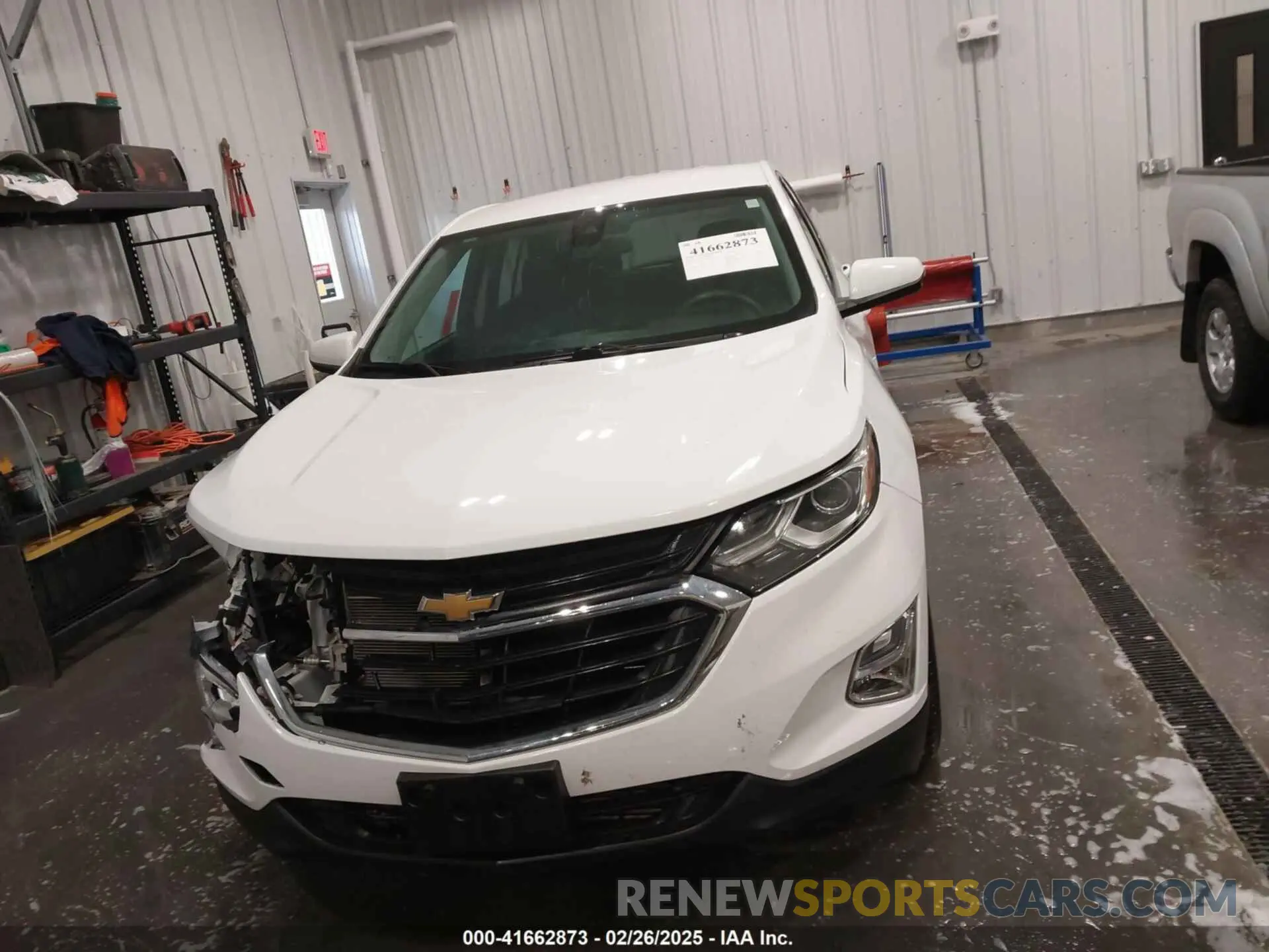 12 Photograph of a damaged car 2GNAXKEV2L6243781 CHEVROLET EQUINOX 2020