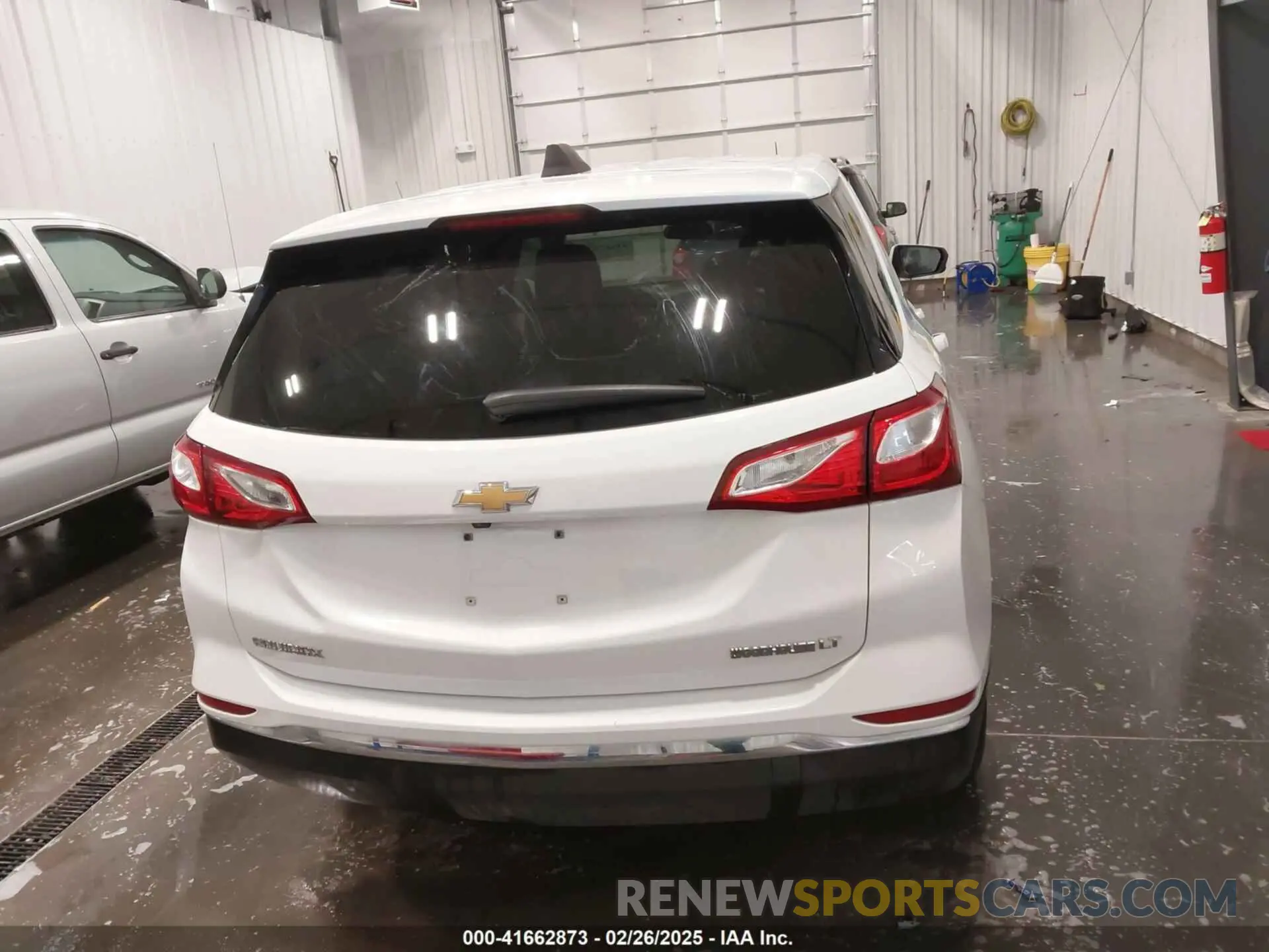 16 Photograph of a damaged car 2GNAXKEV2L6243781 CHEVROLET EQUINOX 2020