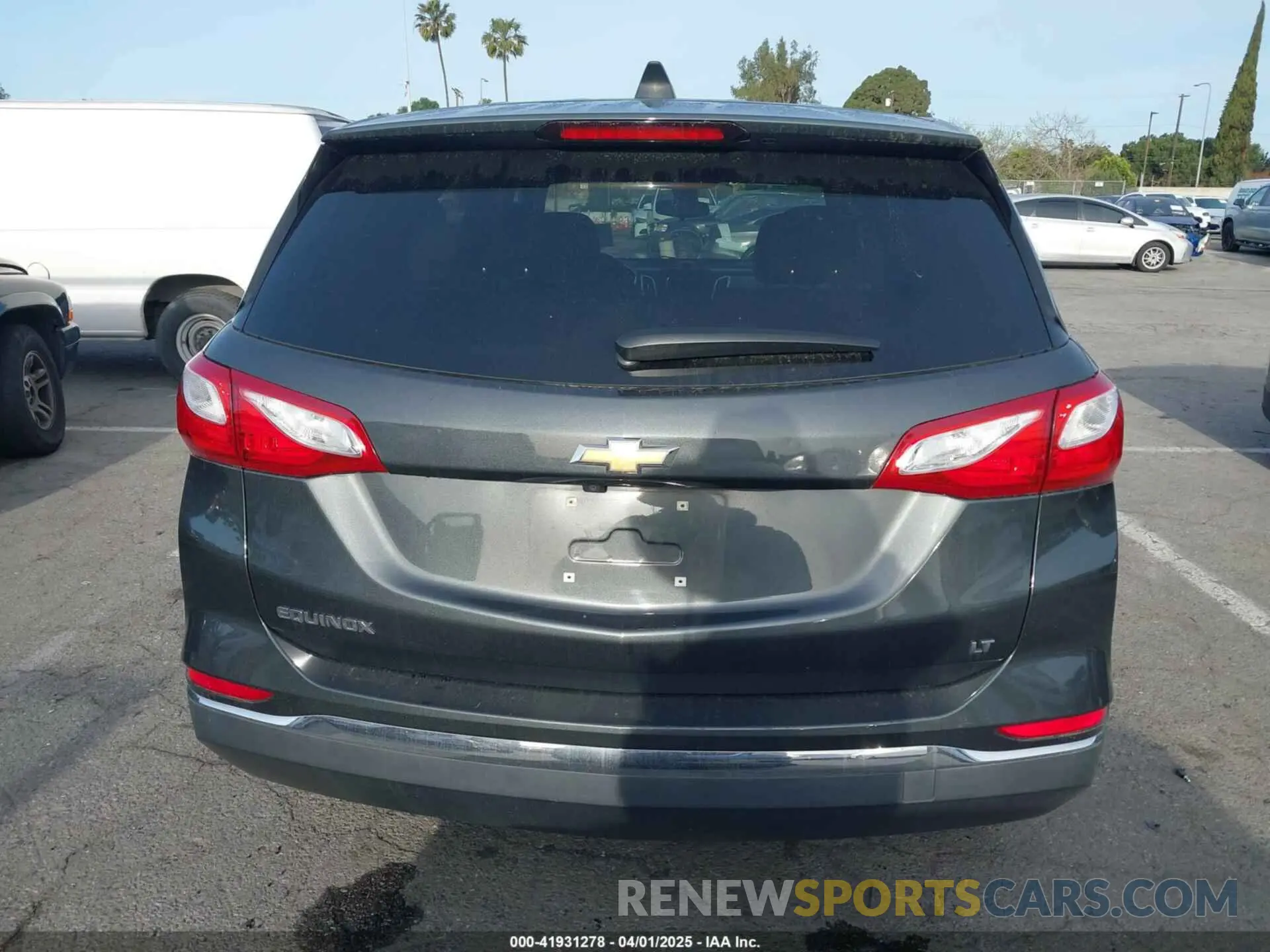 16 Photograph of a damaged car 2GNAXKEV2L6254571 CHEVROLET EQUINOX 2020
