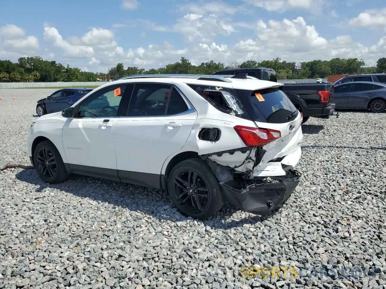 2 Photograph of a damaged car 2GNAXKEV2L6282970 CHEVROLET EQUINOX 2020