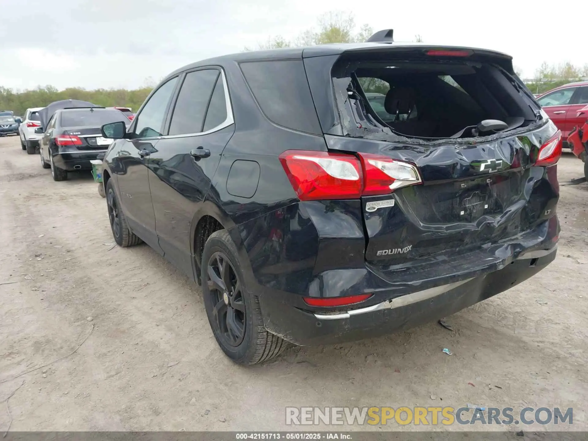 3 Photograph of a damaged car 2GNAXKEV3L6100175 CHEVROLET EQUINOX 2020
