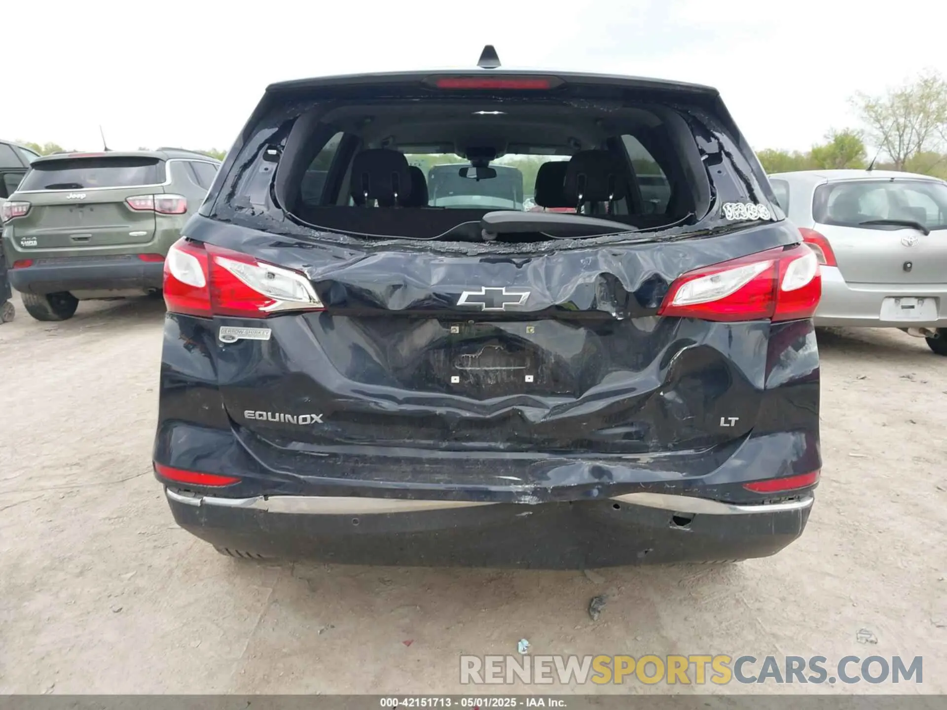 6 Photograph of a damaged car 2GNAXKEV3L6100175 CHEVROLET EQUINOX 2020