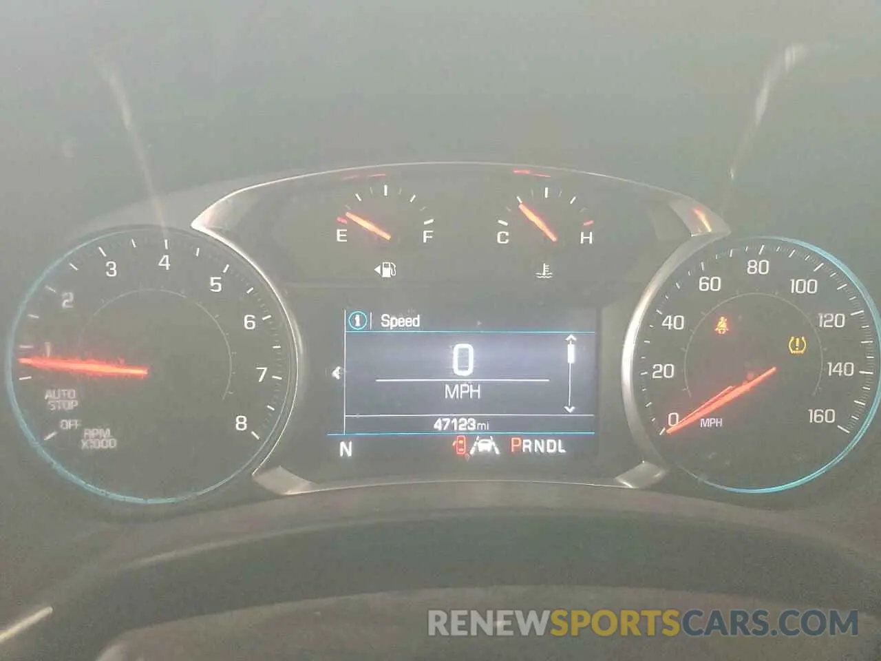 9 Photograph of a damaged car 2GNAXKEV3L6106090 CHEVROLET EQUINOX 2020