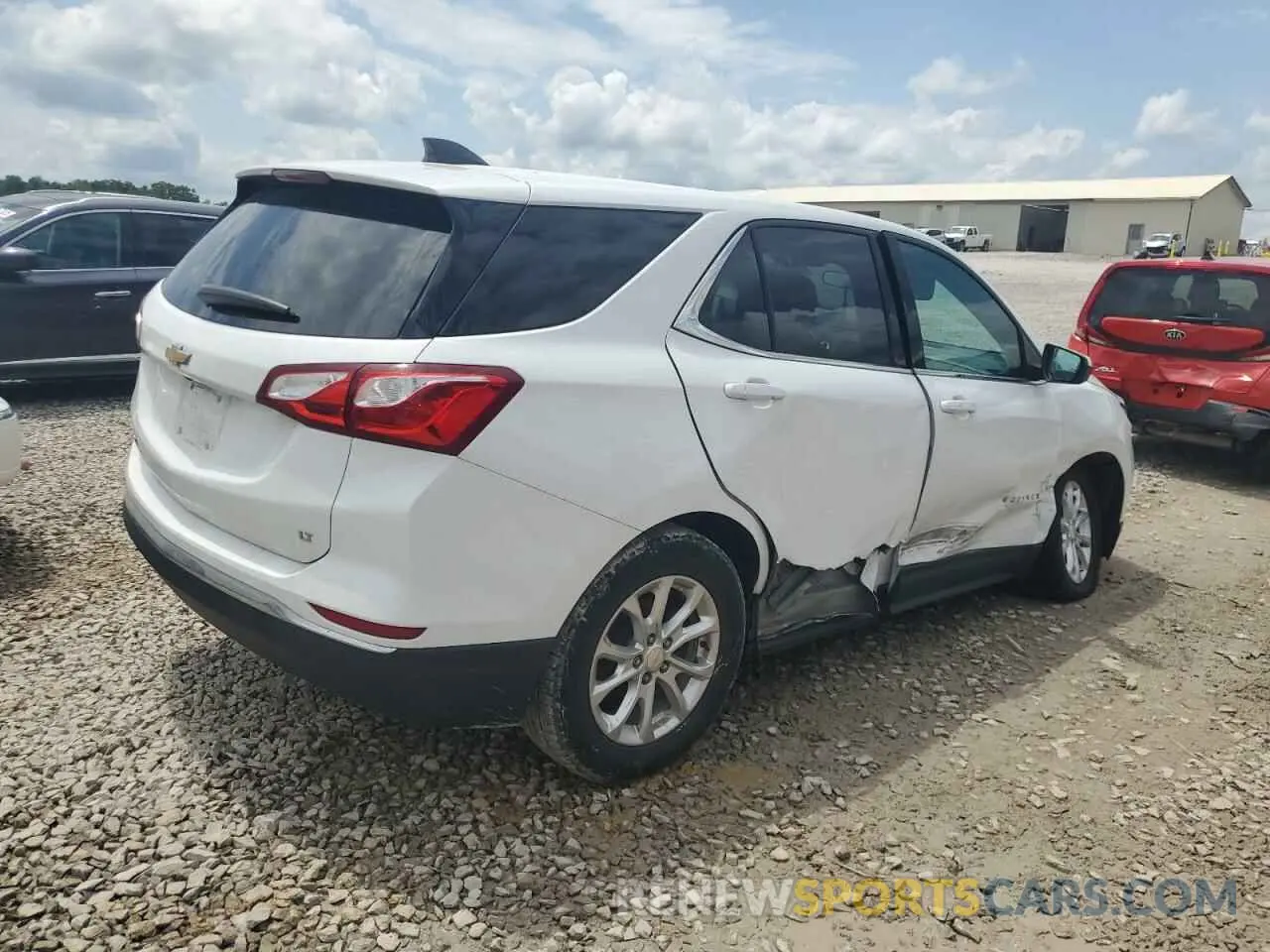 3 Photograph of a damaged car 2GNAXKEV3L6204343 CHEVROLET EQUINOX 2020