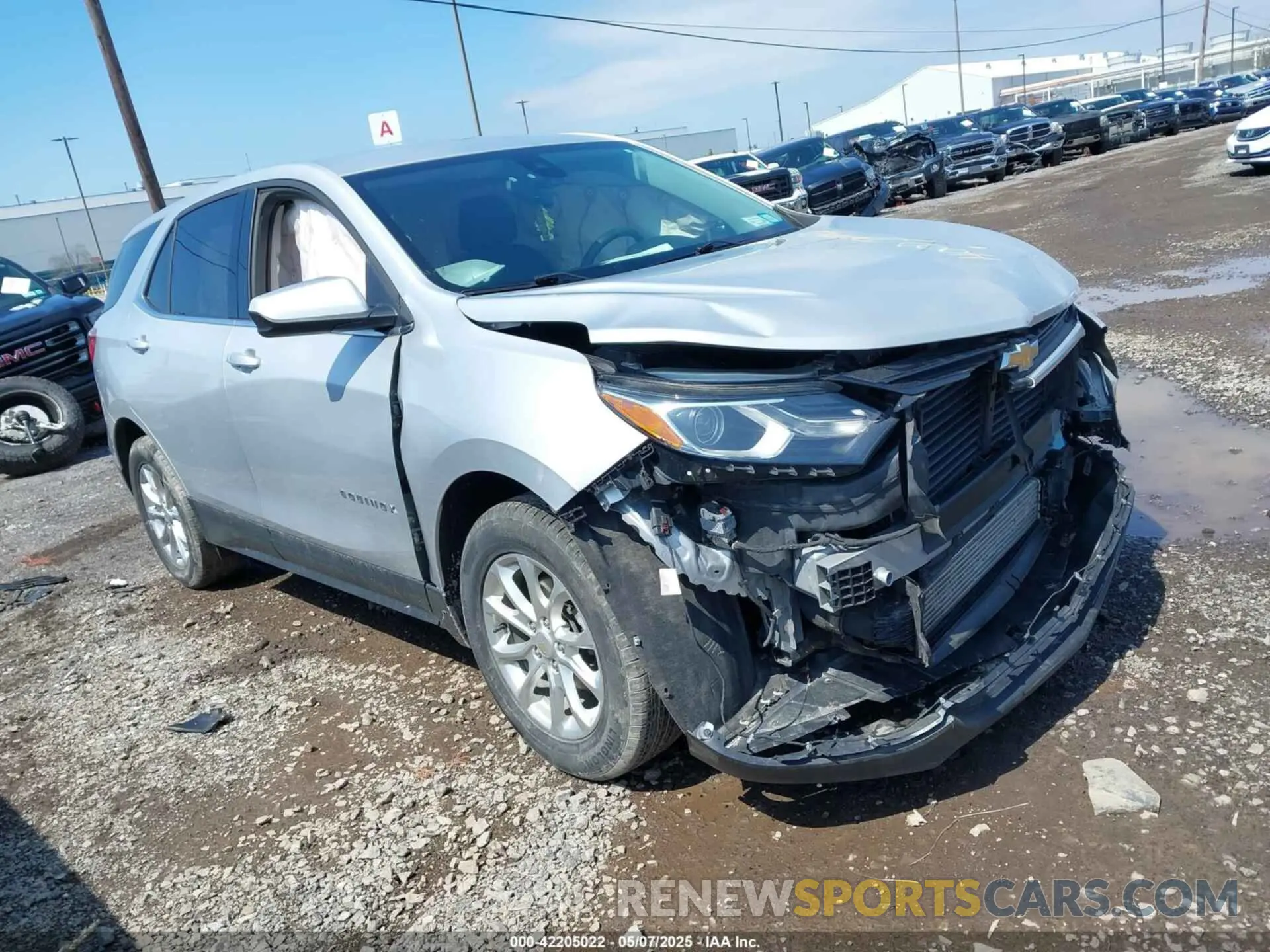 1 Photograph of a damaged car 2GNAXKEV3L6226178 CHEVROLET EQUINOX 2020