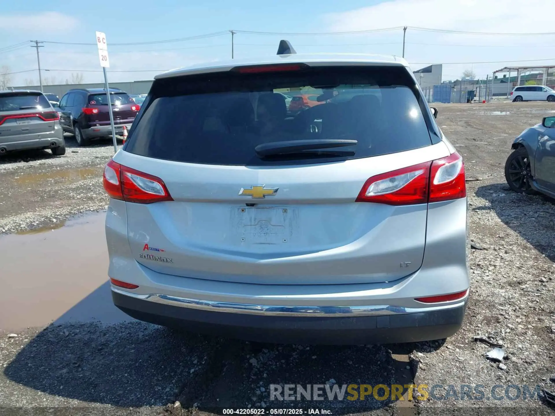 15 Photograph of a damaged car 2GNAXKEV3L6226178 CHEVROLET EQUINOX 2020