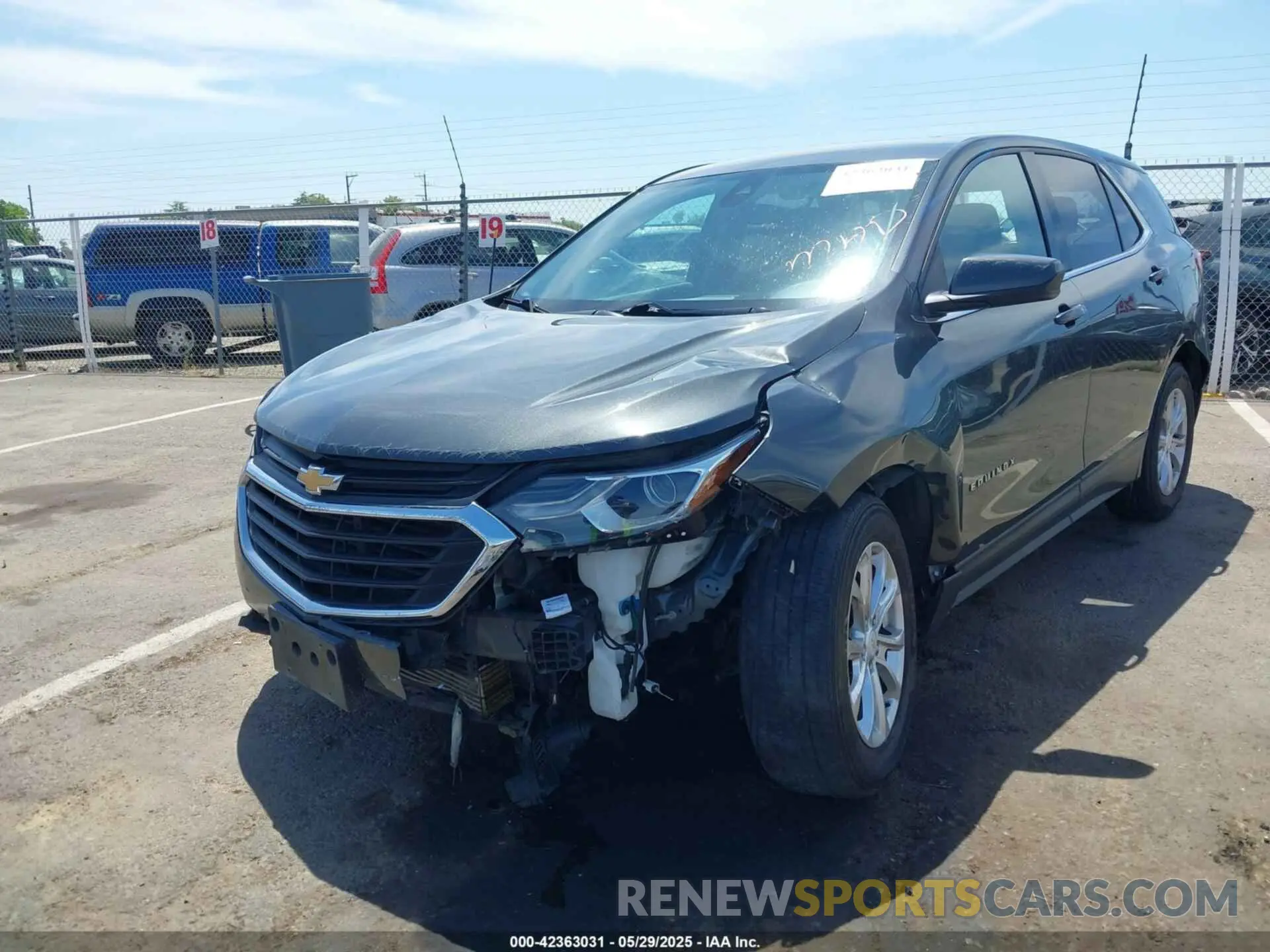 6 Photograph of a damaged car 2GNAXKEV3L6242932 CHEVROLET EQUINOX 2020