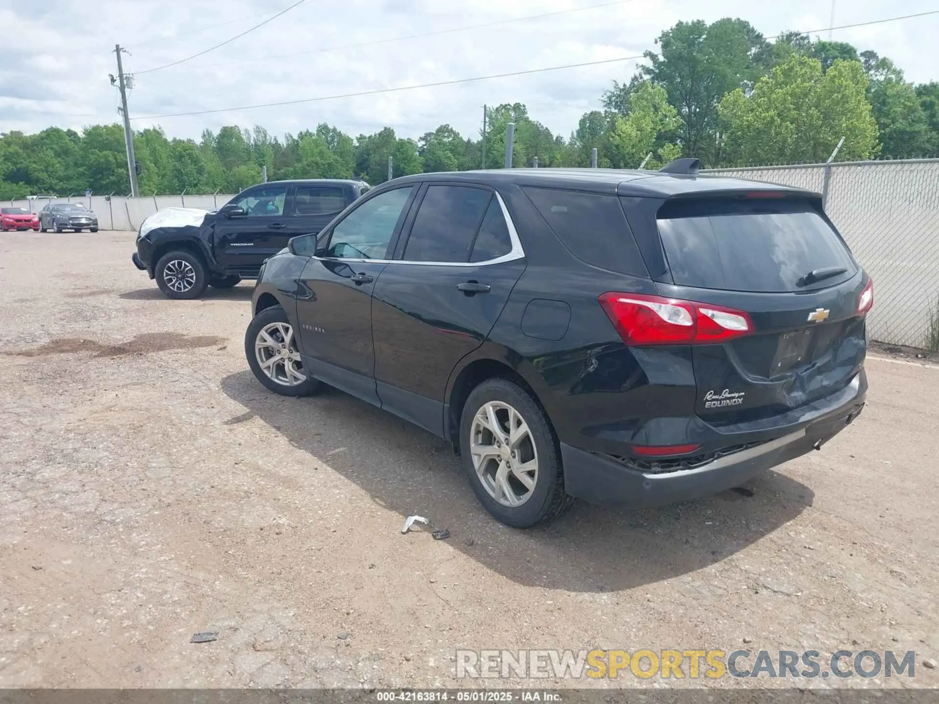 3 Photograph of a damaged car 2GNAXKEV3L6249671 CHEVROLET EQUINOX 2020