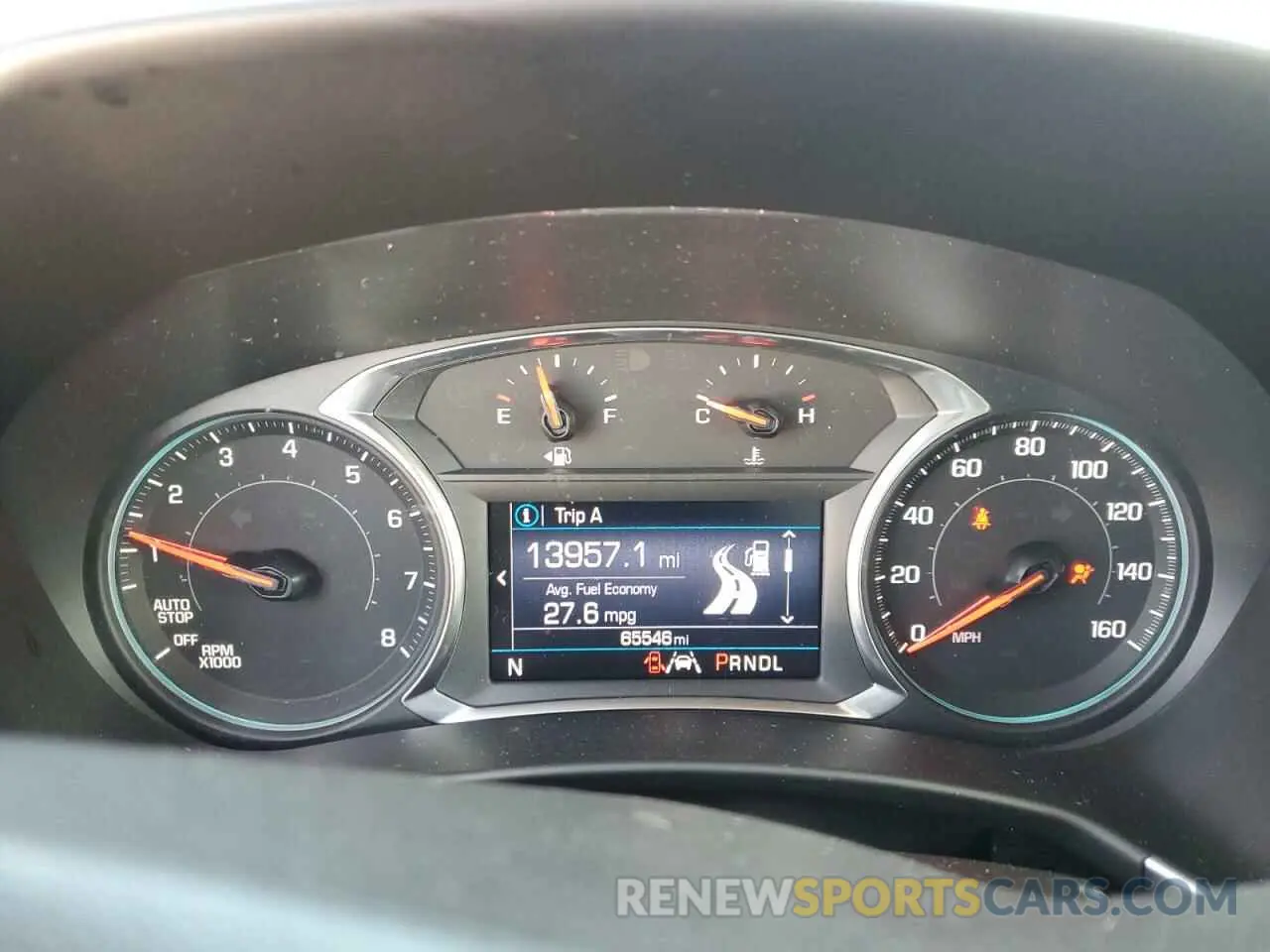 9 Photograph of a damaged car 2GNAXKEV4L6104994 CHEVROLET EQUINOX 2020