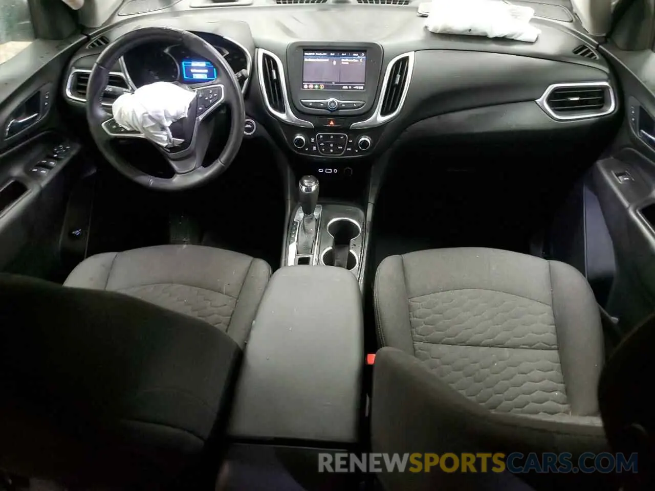 8 Photograph of a damaged car 2GNAXKEV4L6119009 CHEVROLET EQUINOX 2020